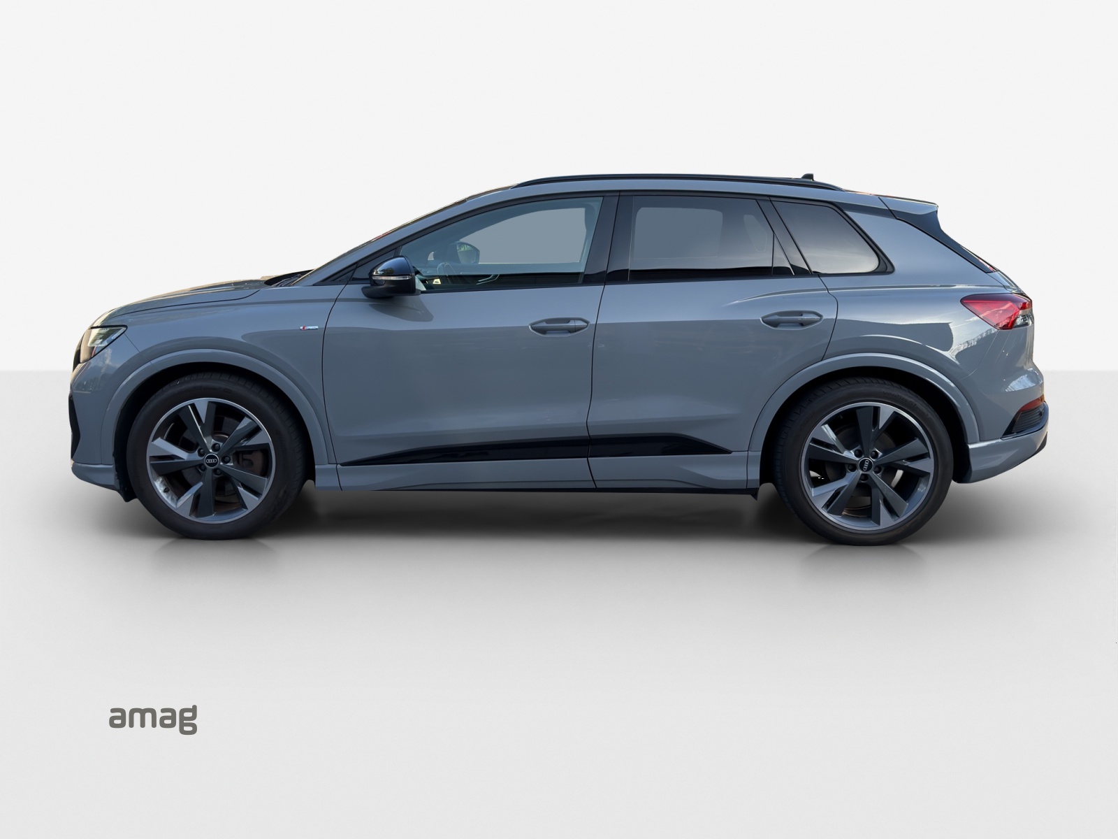 AUDI Q4 e-tron 50 quattro-image-2