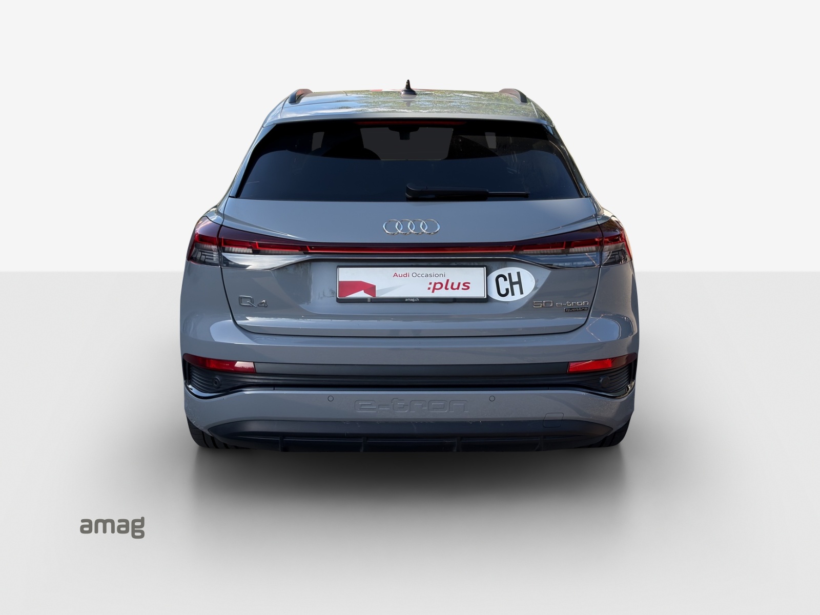 AUDI Q4 e-tron 50 quattro-image-4