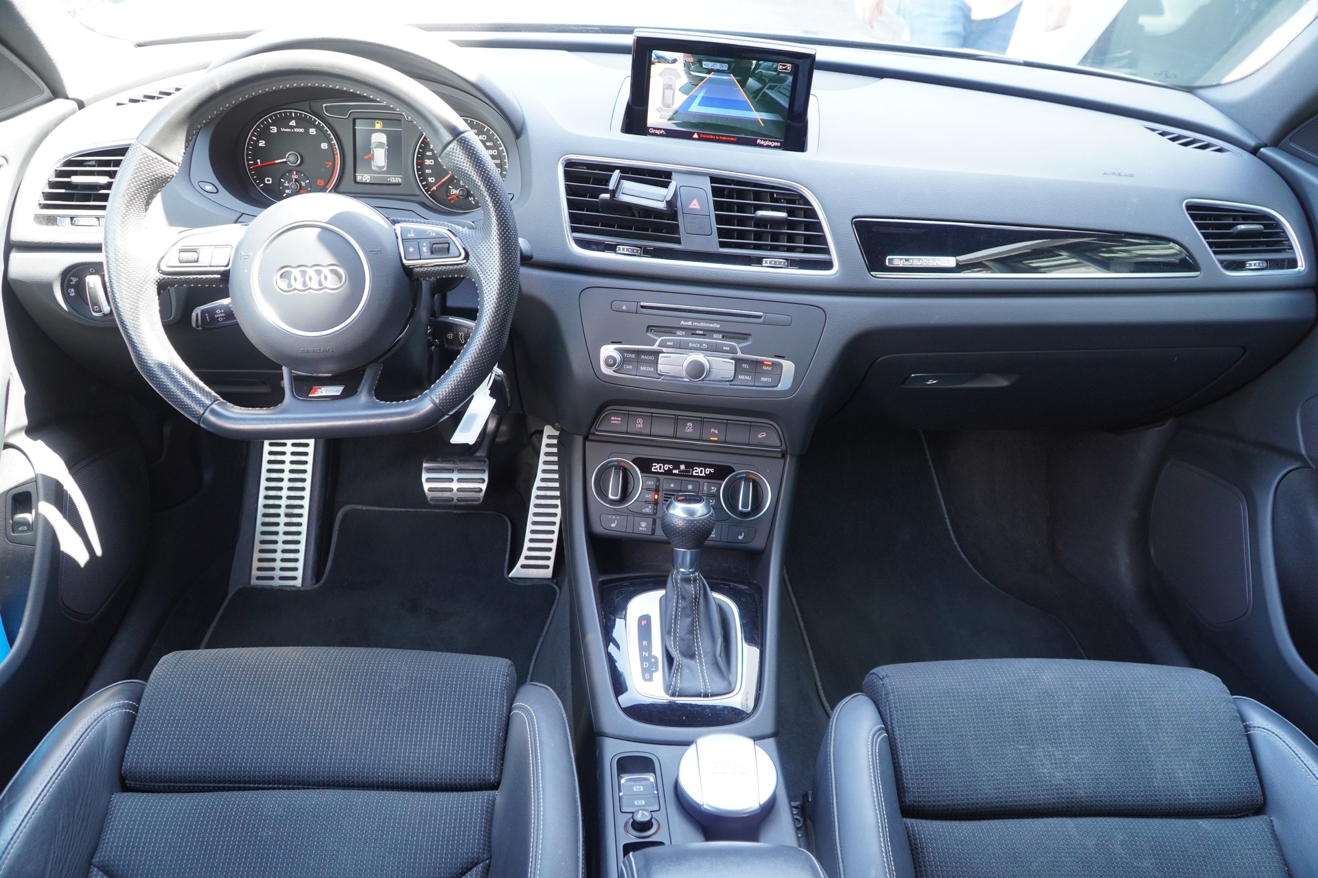 AUDI Q3 2.0 TFSI sport quattro S-tronic-image-8