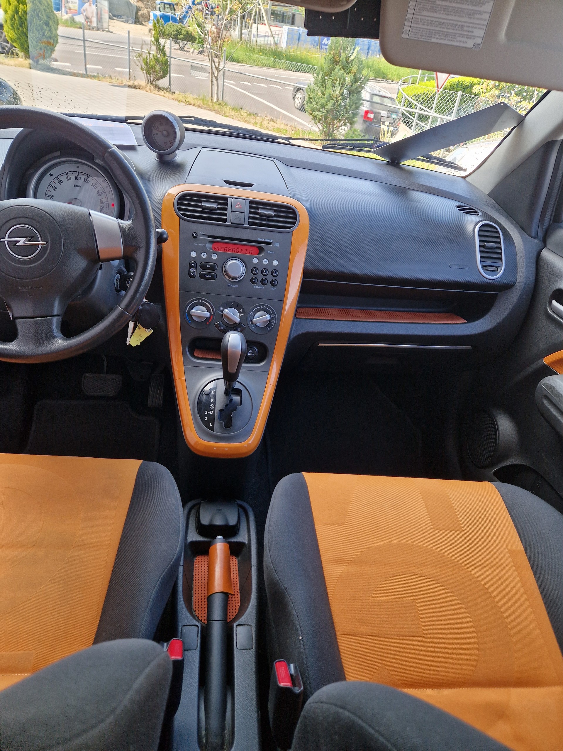 OPEL Agila 1.2 Enjoy Automatic (45 km/h-image-9