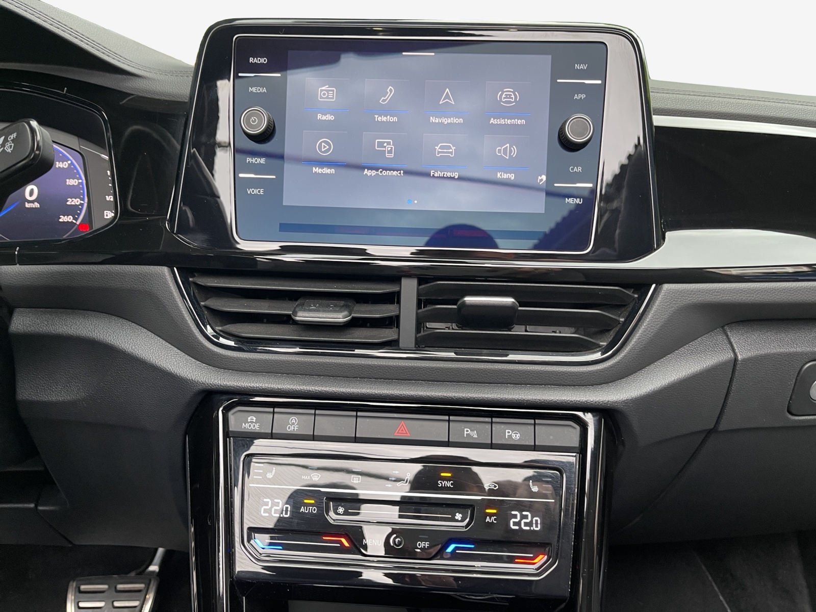 VW T-Roc Cabriolet 1.5 TSI EVO R-Line DSG-image-10
