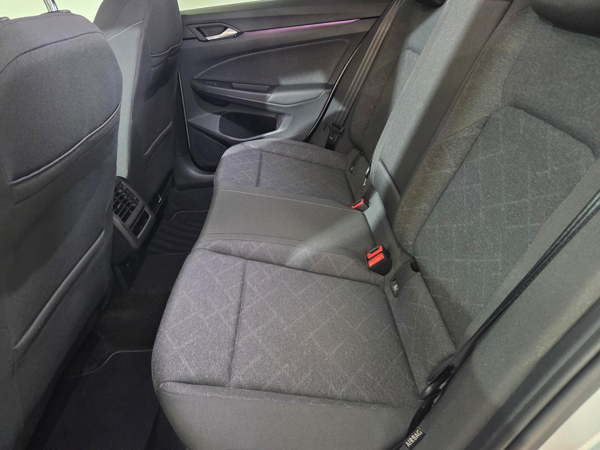 VW Golf 2.0 TDI Style DSG-image-9