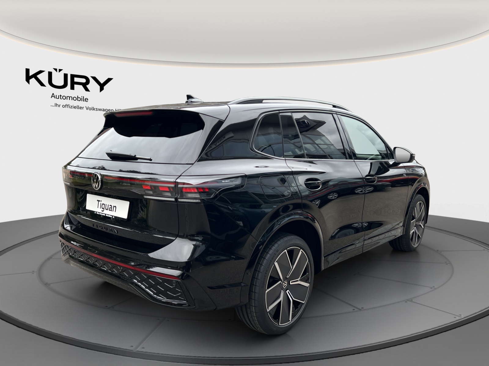 VW Tiguan 2.0 TSI DSG R-Line 4Motion-image-4