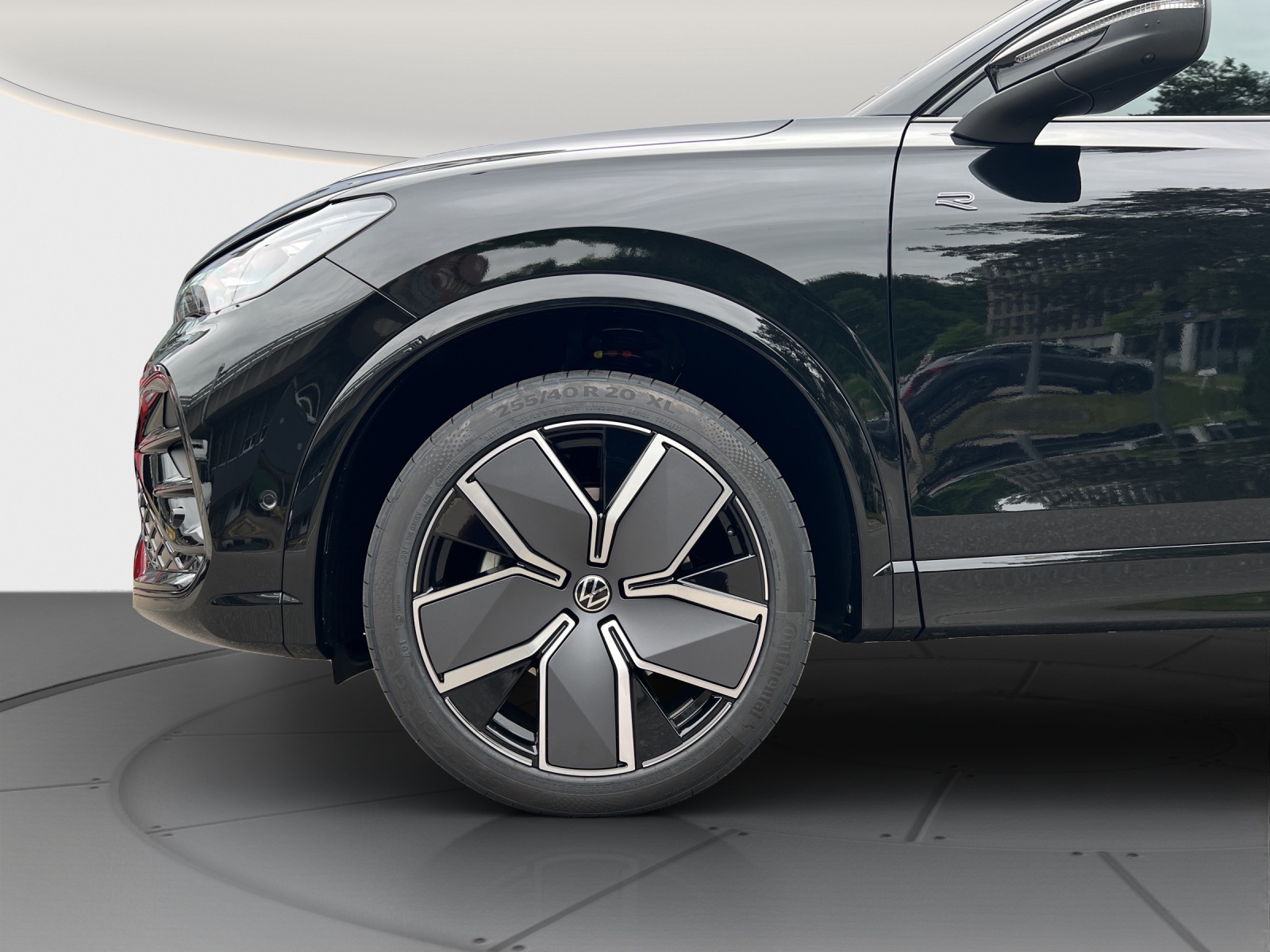 VW Tiguan 2.0 TSI DSG R-Line 4Motion-image-7