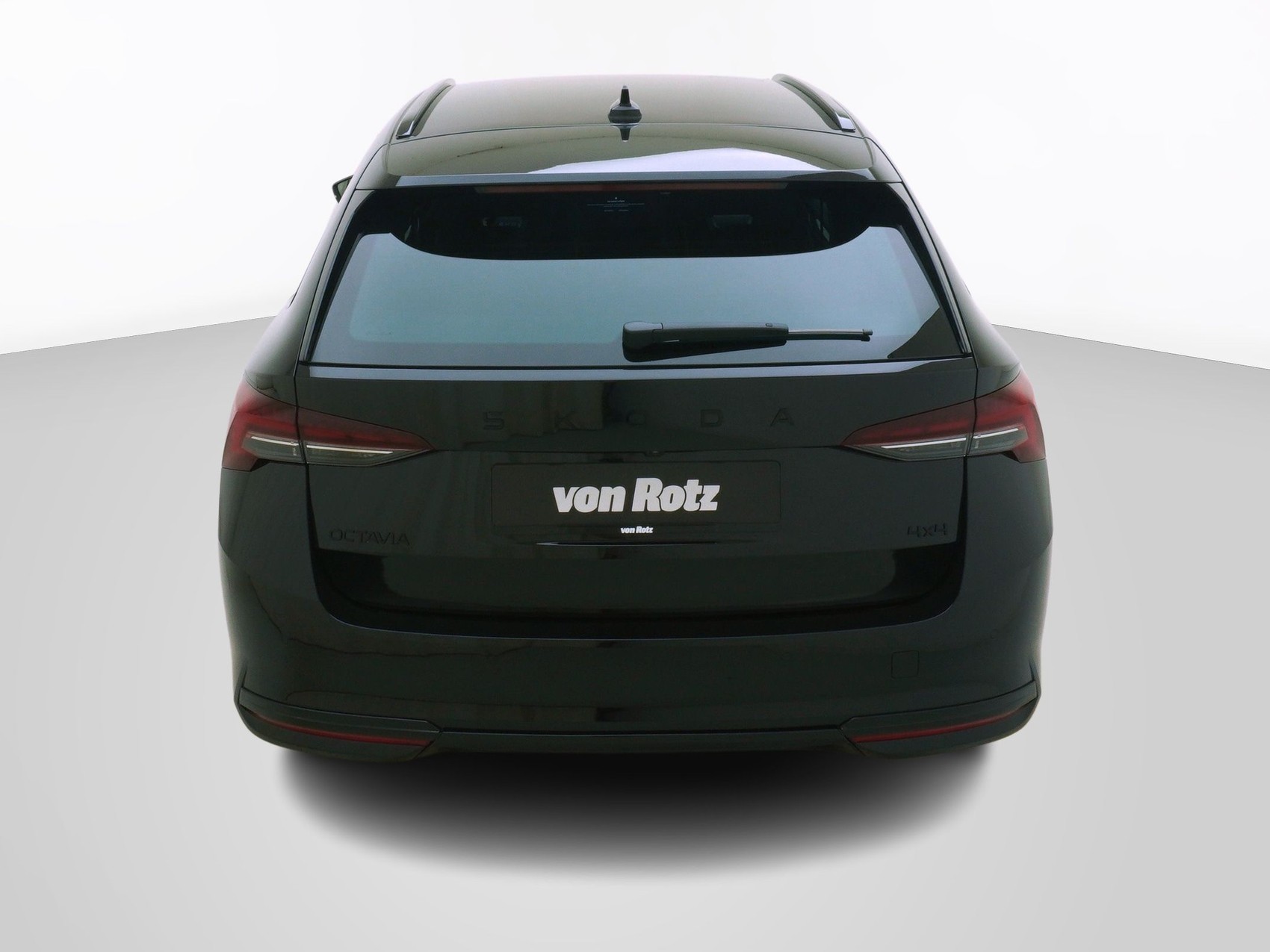 SKODA Octavia 2.0 TSI SportLine 4x4 DSG-image-2