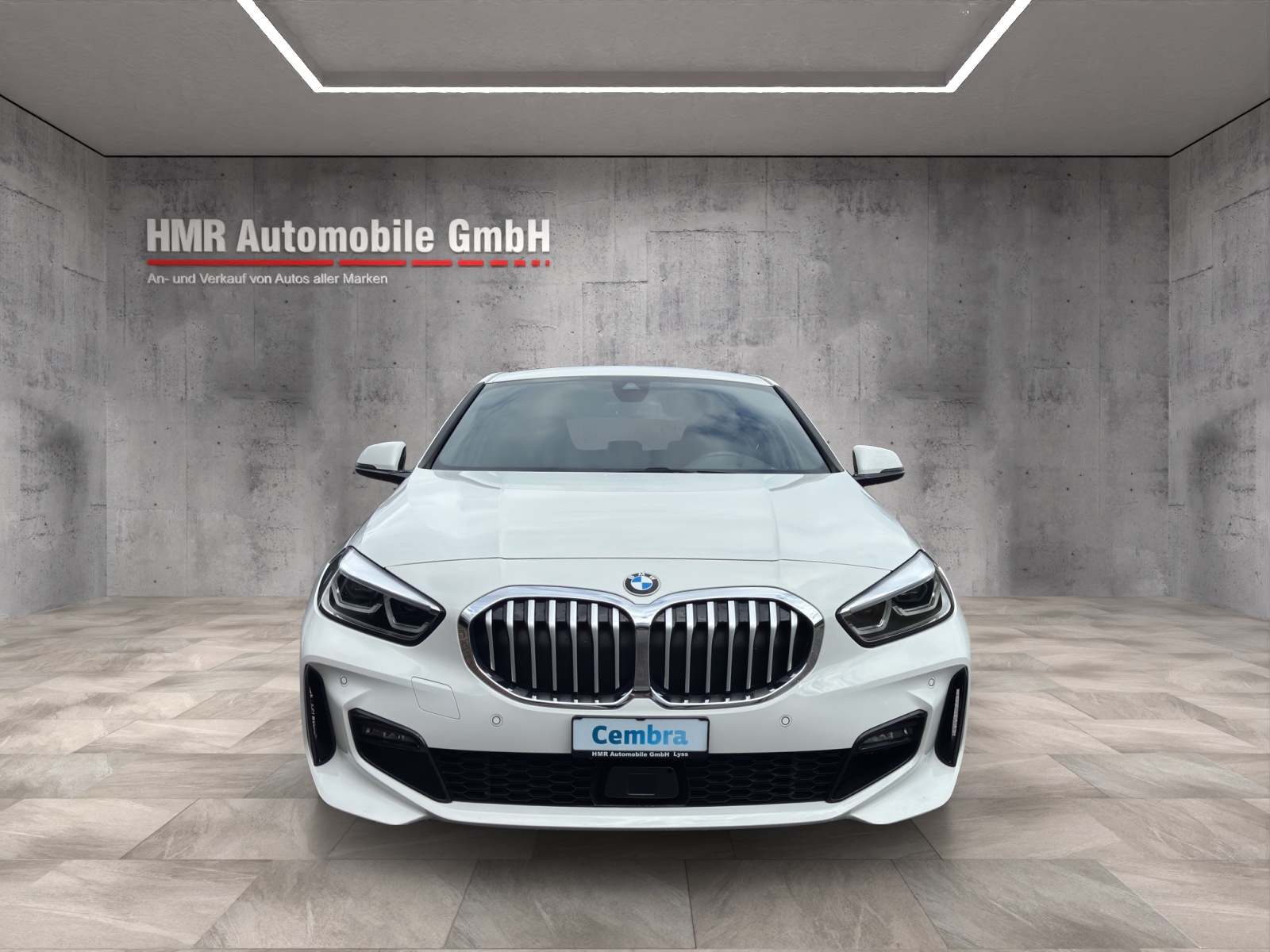 BMW 120i Pure M Sport Steptronic-image-4