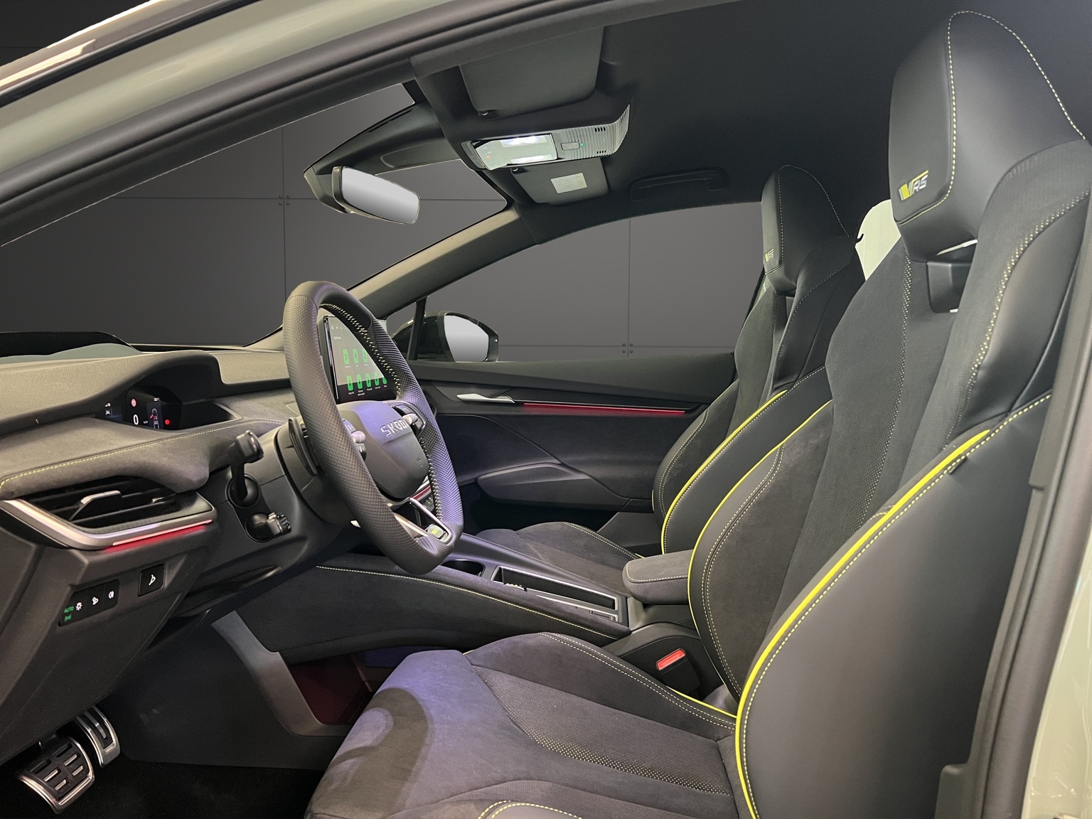 SKODA Elroq RS 4x4-image-5