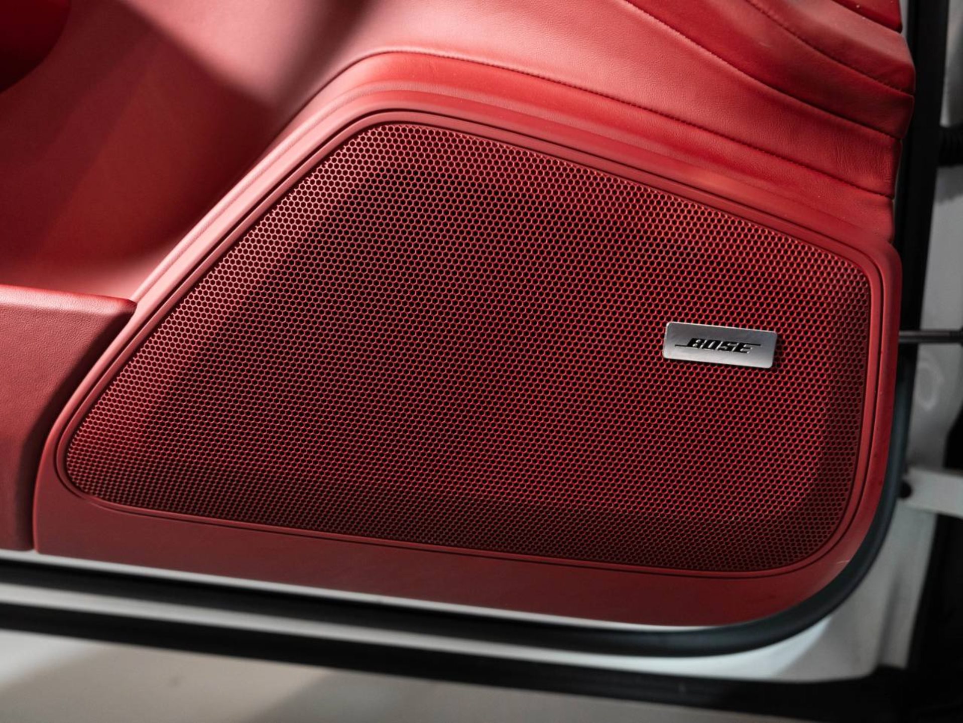 PORSCHE Panamera 4 E-Hybrid-image-16