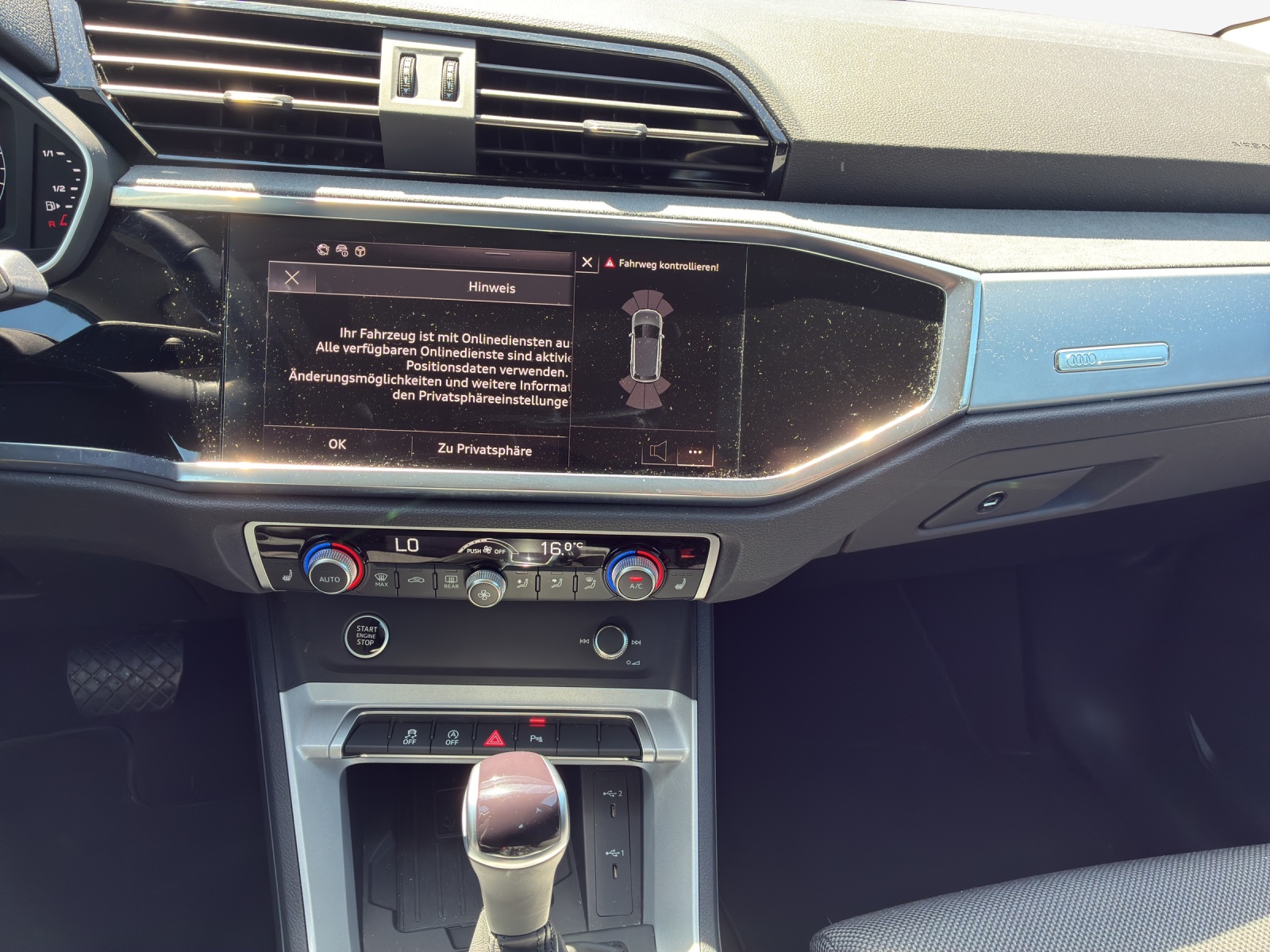 AUDI Q3 35 TFSI S line S-tronic-image-10