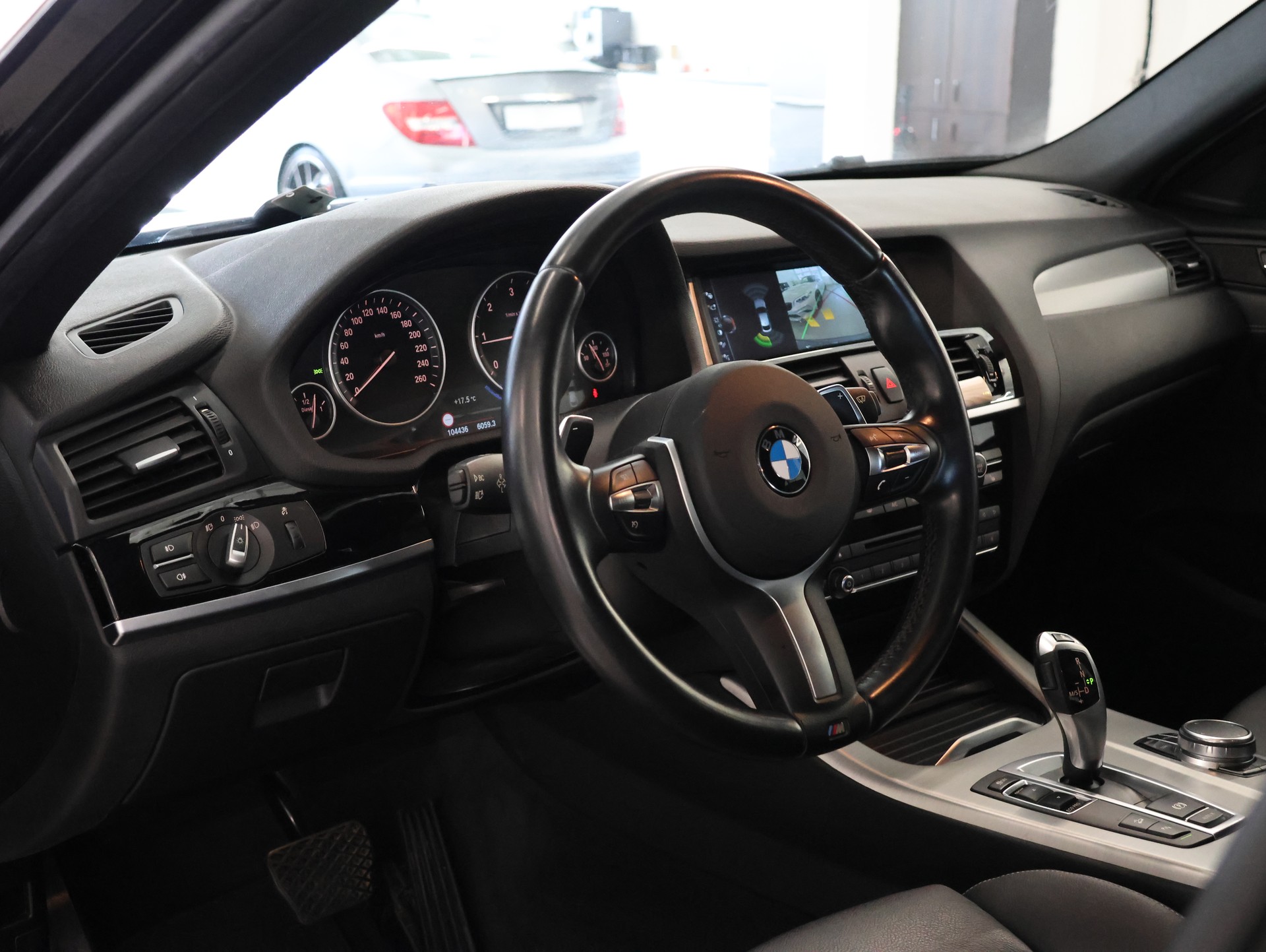 BMW X4 xDrive 20d M Sport Steptronic-image-17