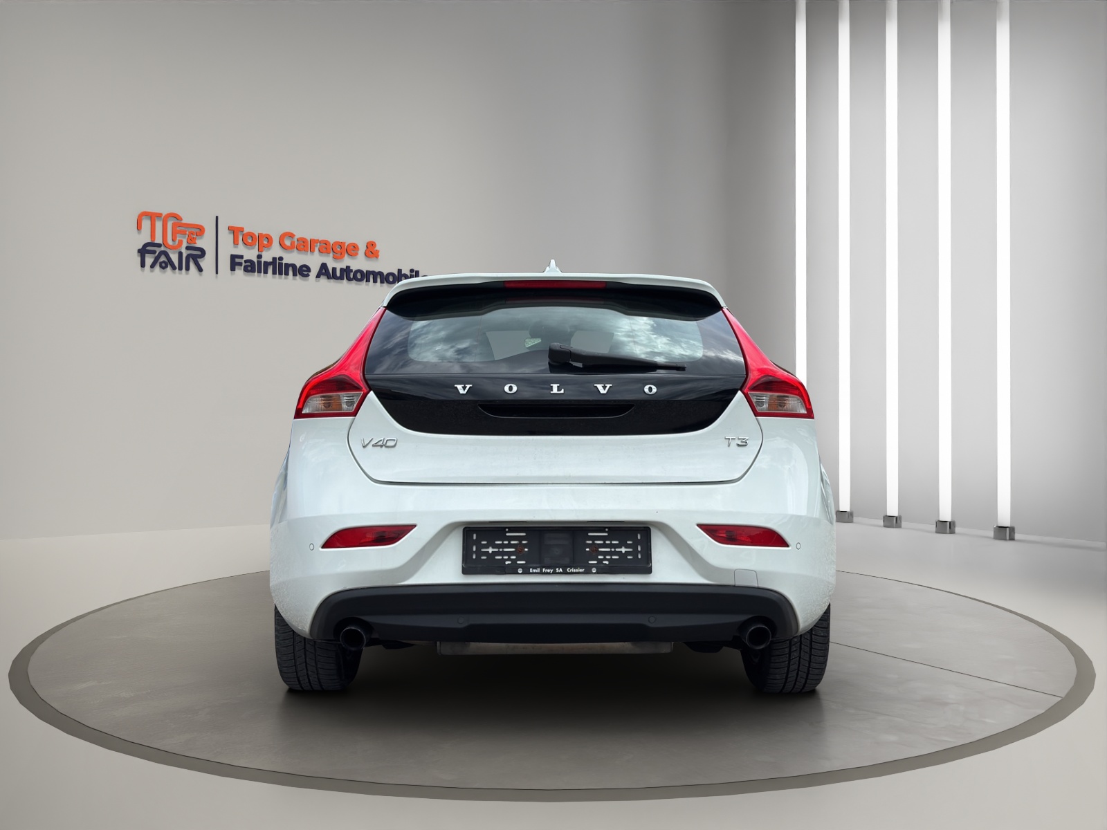 VOLVO V40 T3 Momentum Geartronic-image-6