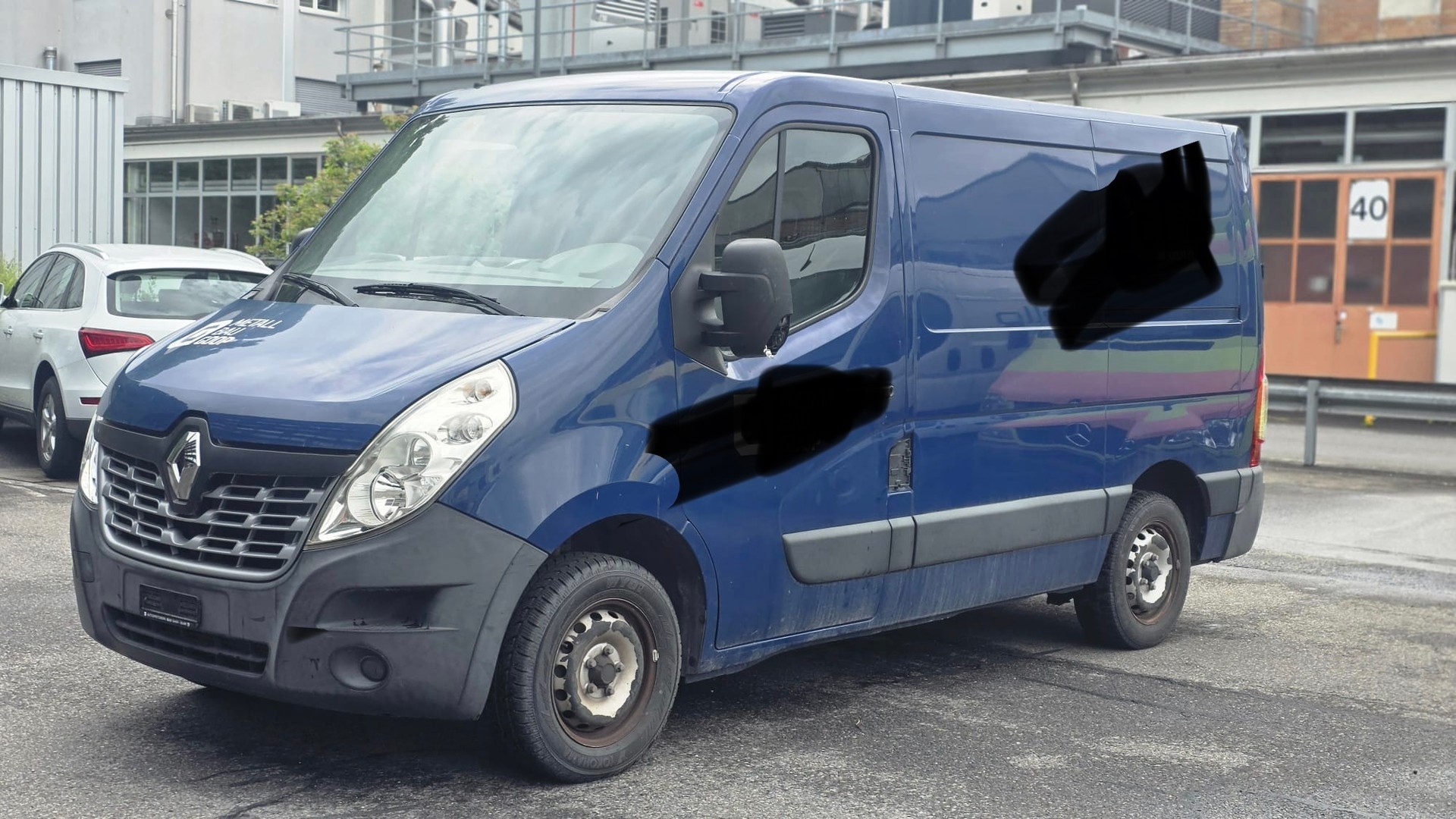 RENAULT Master T33 2.3dCi 110 L1H2-image-2
