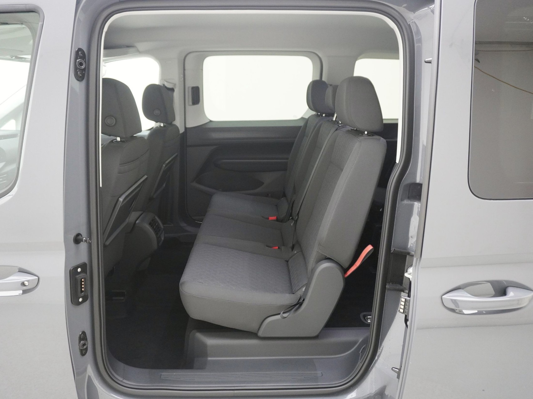 VW Caddy Maxi 2.0 TDI Edition 4Motion-image-14