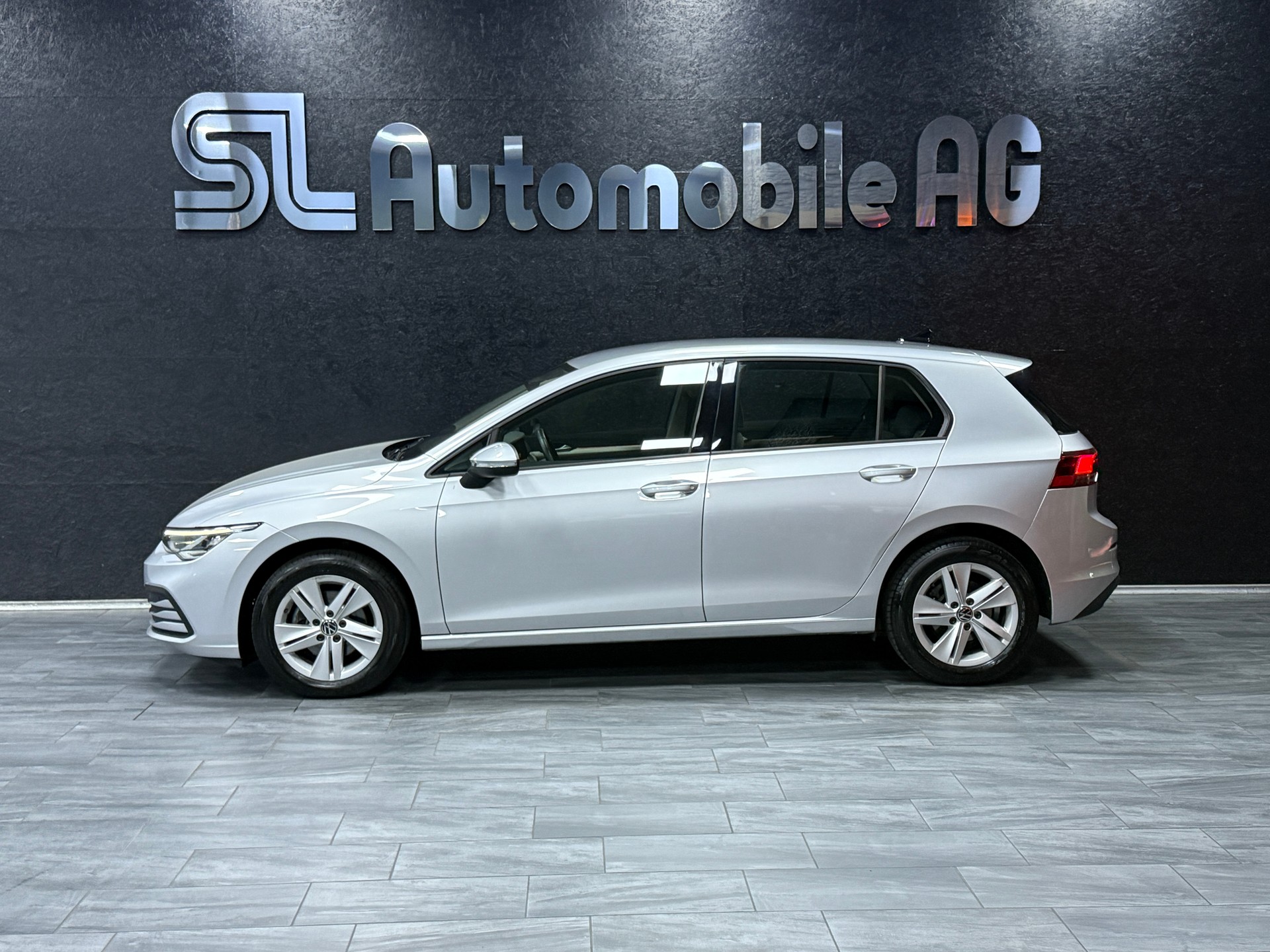 VW Golf 2.0 TDI Life-image-4