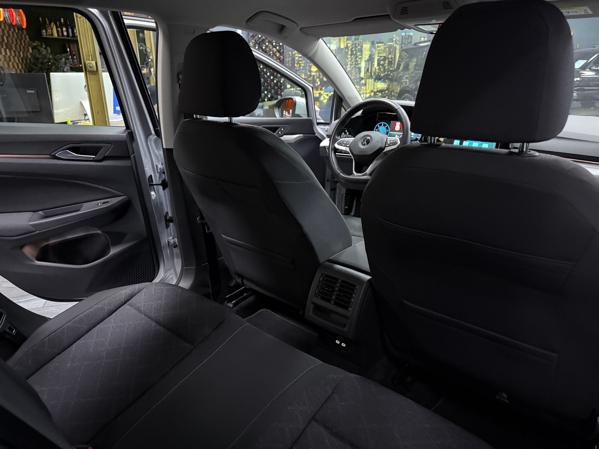 VW Golf 2.0 TDI Life-image-19