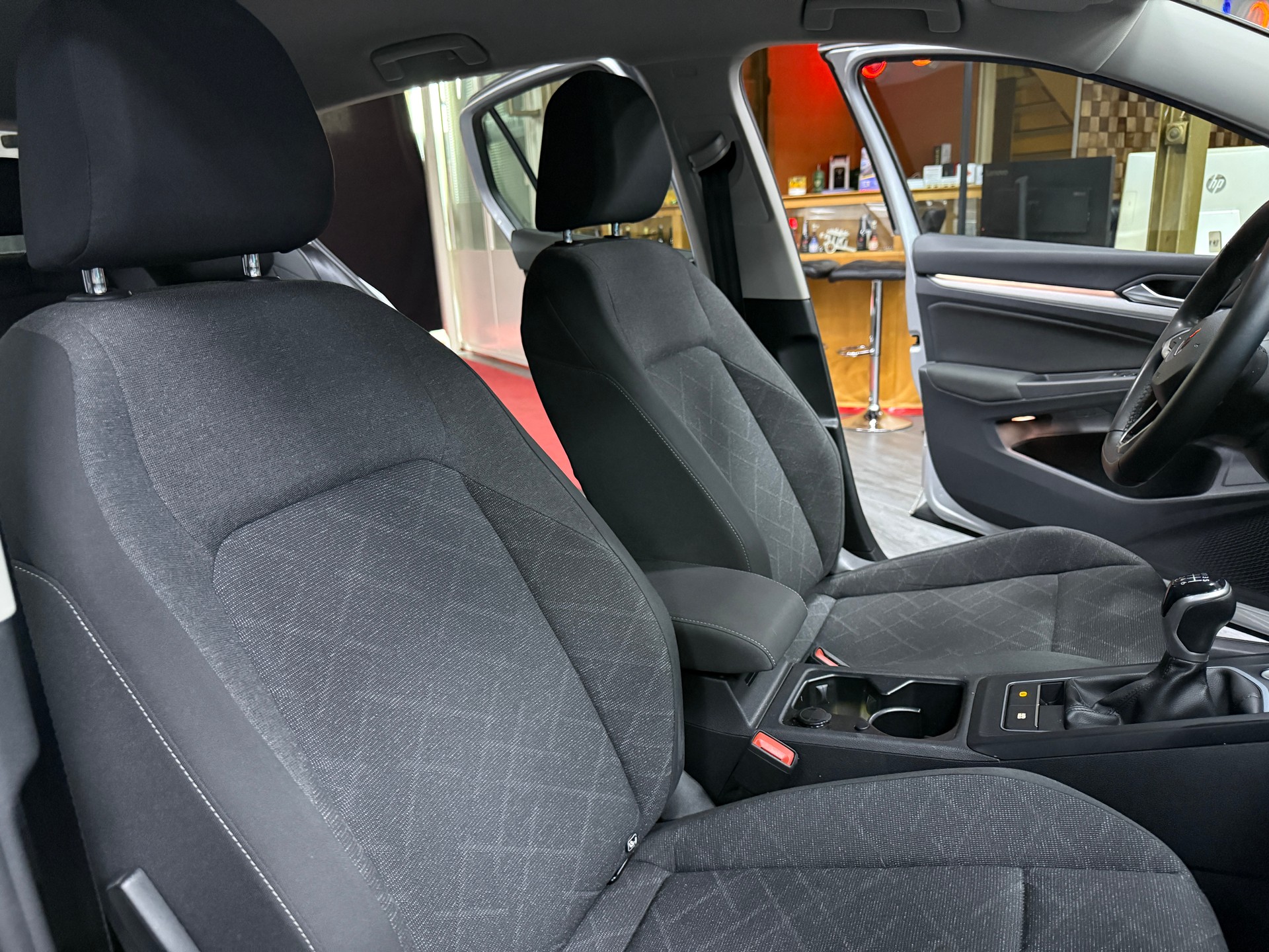 VW Golf 2.0 TDI Life-image-13