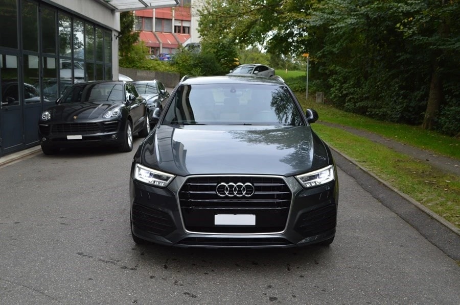 AUDI Q3 2.0 TDI sport quattro S-tronic S line-image-1