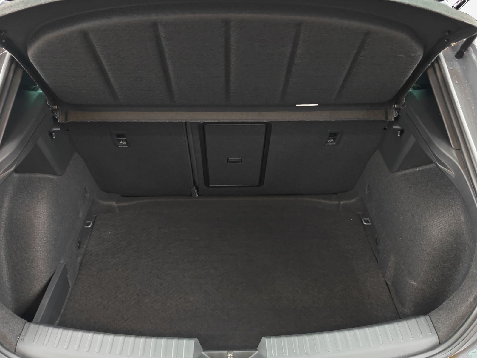 SEAT Leon 1.5 eTSI mHEV DSG FR-image-12