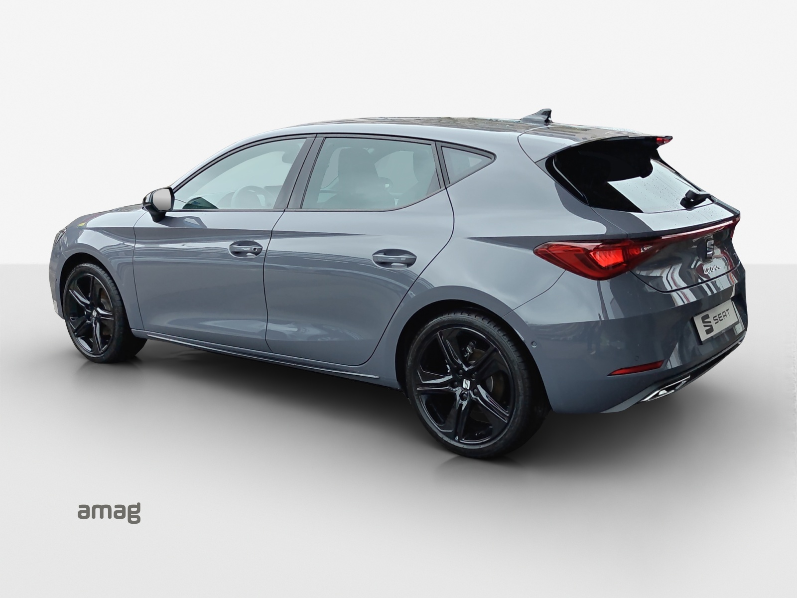 SEAT Leon 1.5 eTSI mHEV DSG FR-image-2