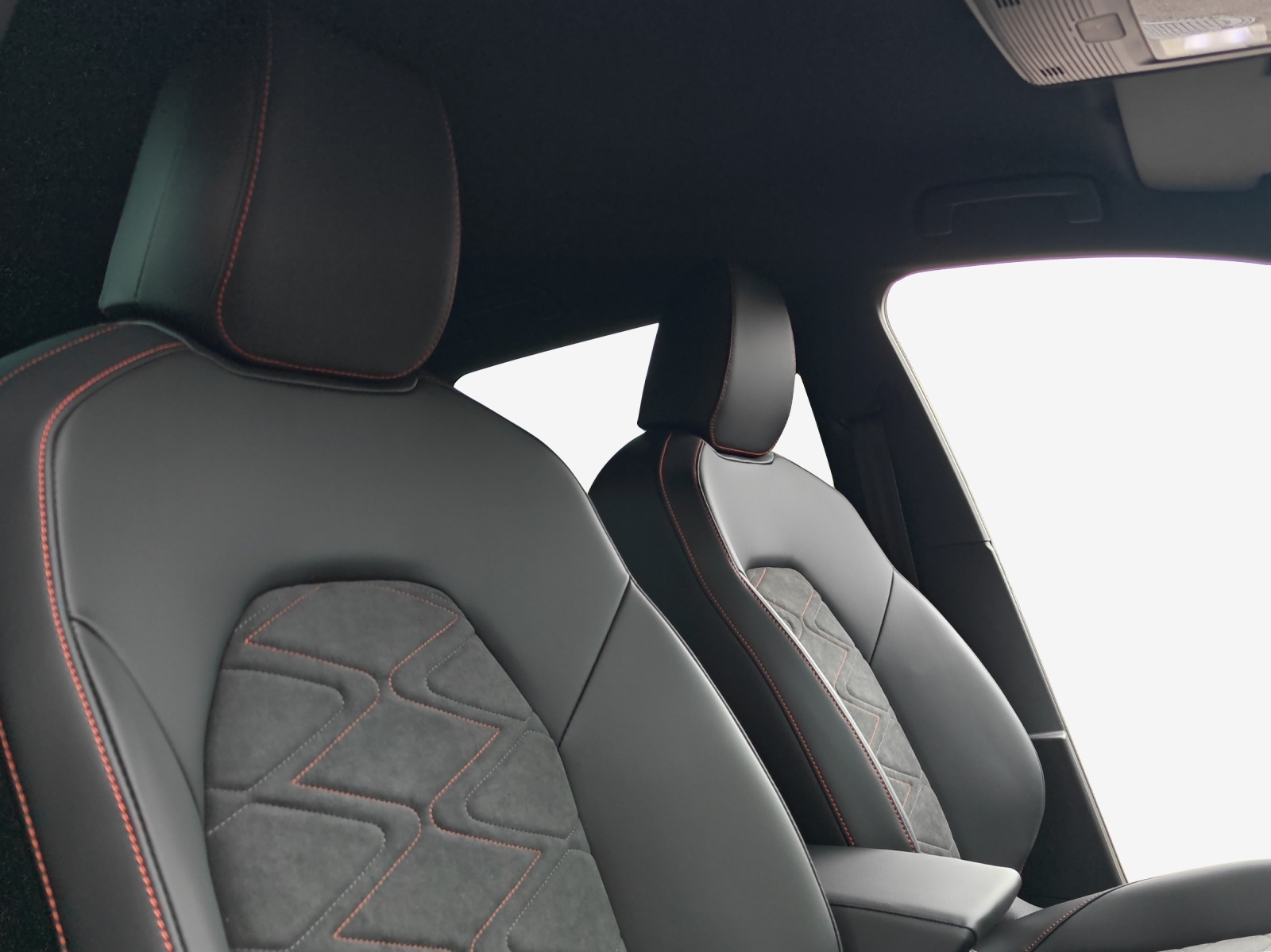 SEAT Leon 1.5 eTSI mHEV DSG FR-image-13