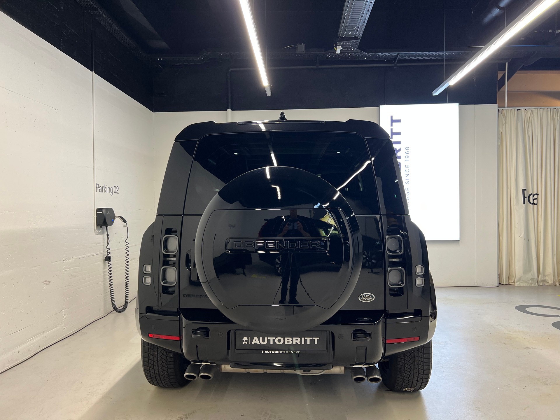 LAND ROVER Defender 90 5.0 V8 SC-image-8