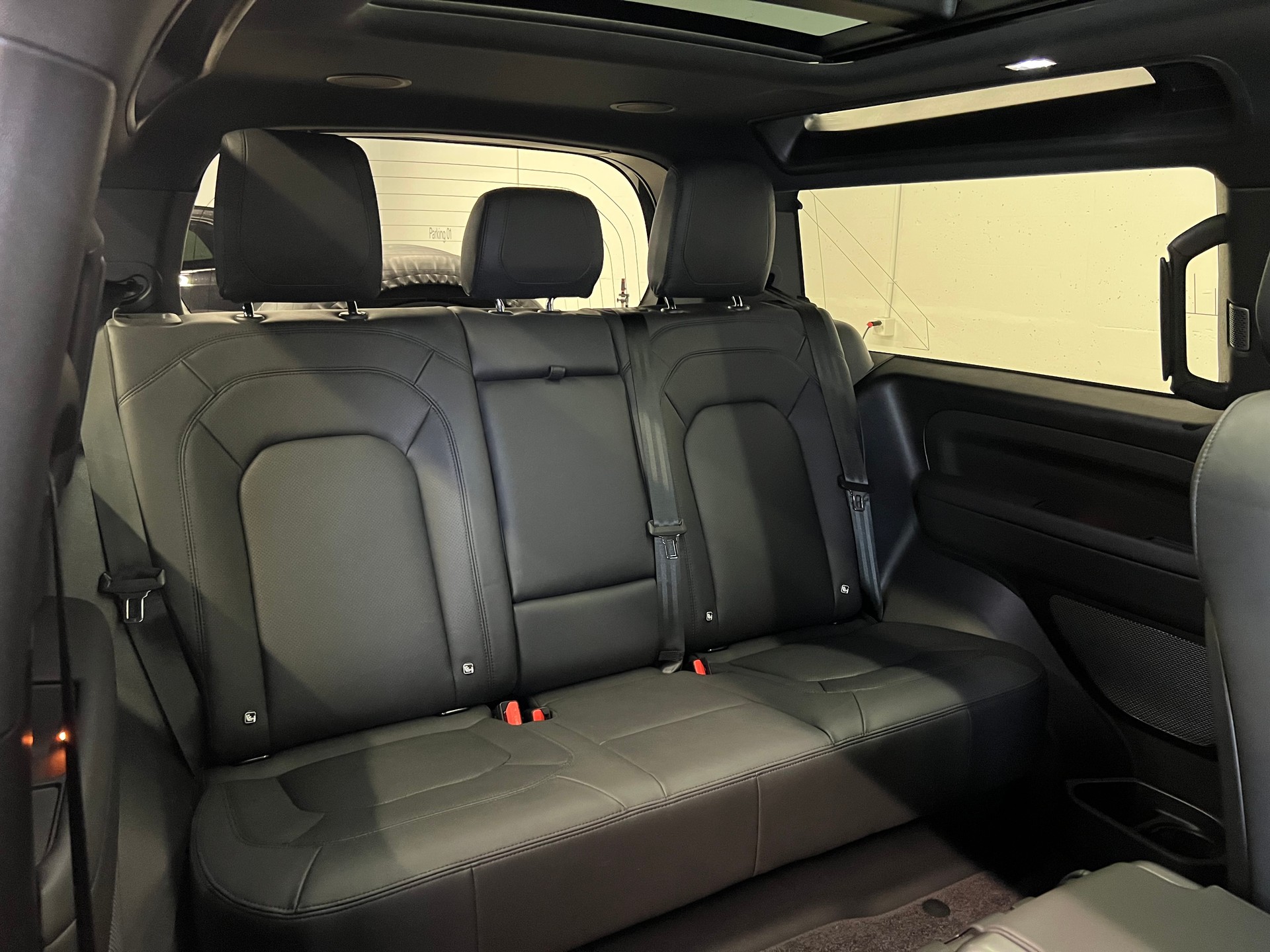 LAND ROVER Defender 90 5.0 V8 SC-image-6