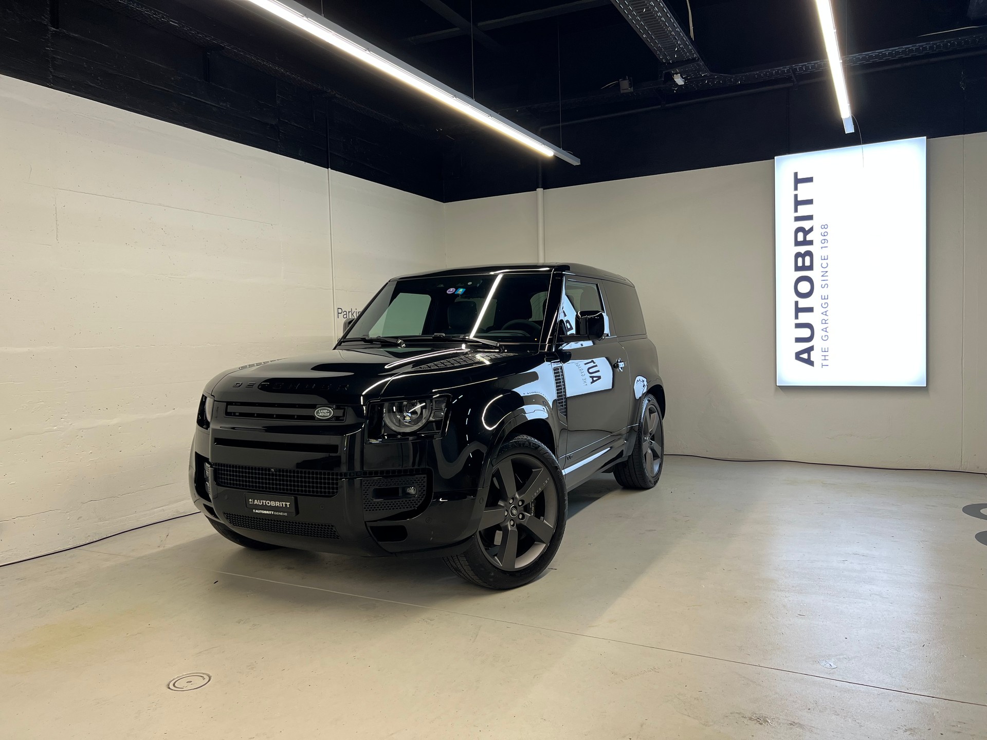 LAND ROVER Defender 90 5.0 V8 SC