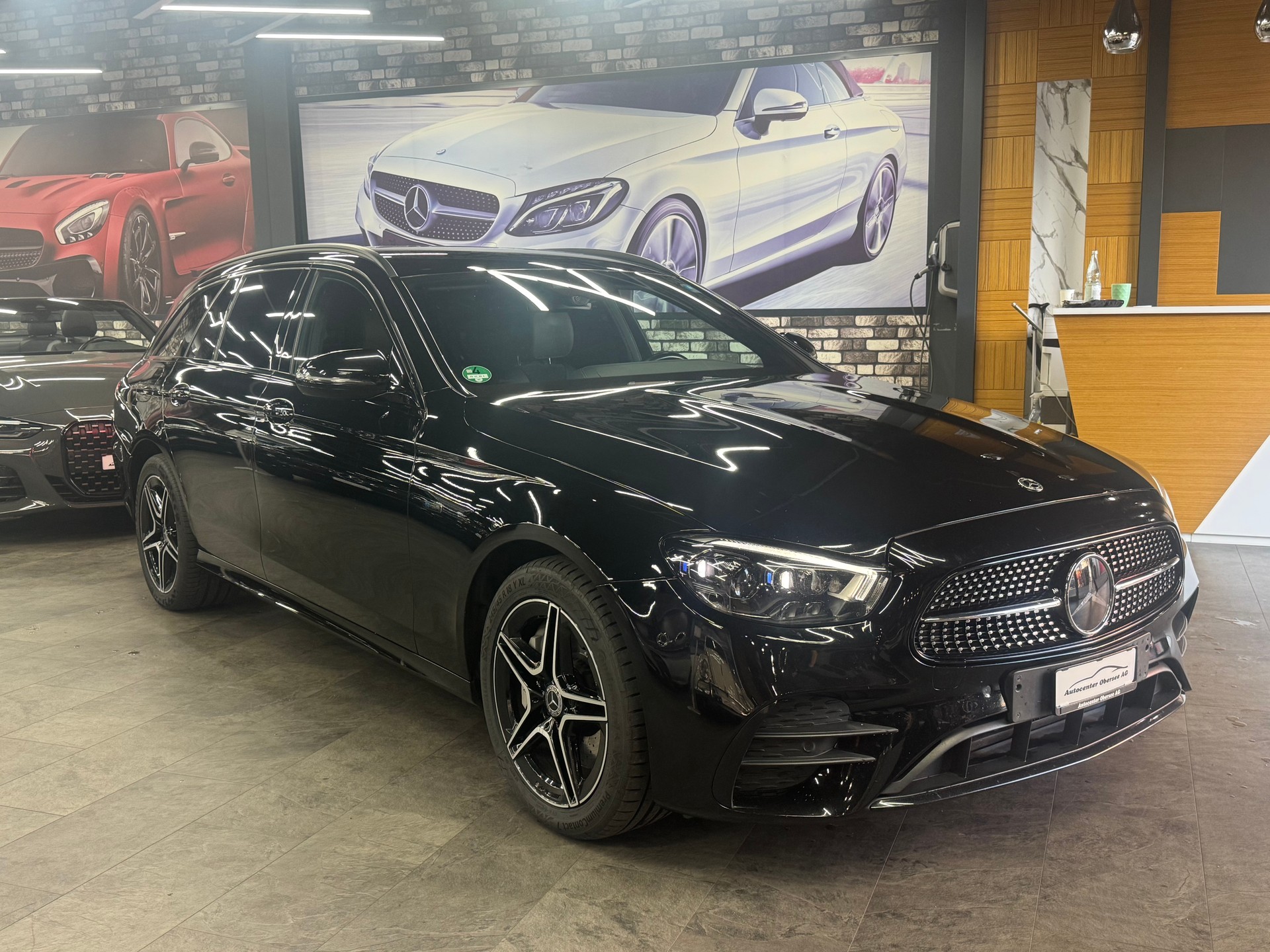 MERCEDES-BENZ E 300 de T 4Matic AMG Line 9G-Tronic-image-2