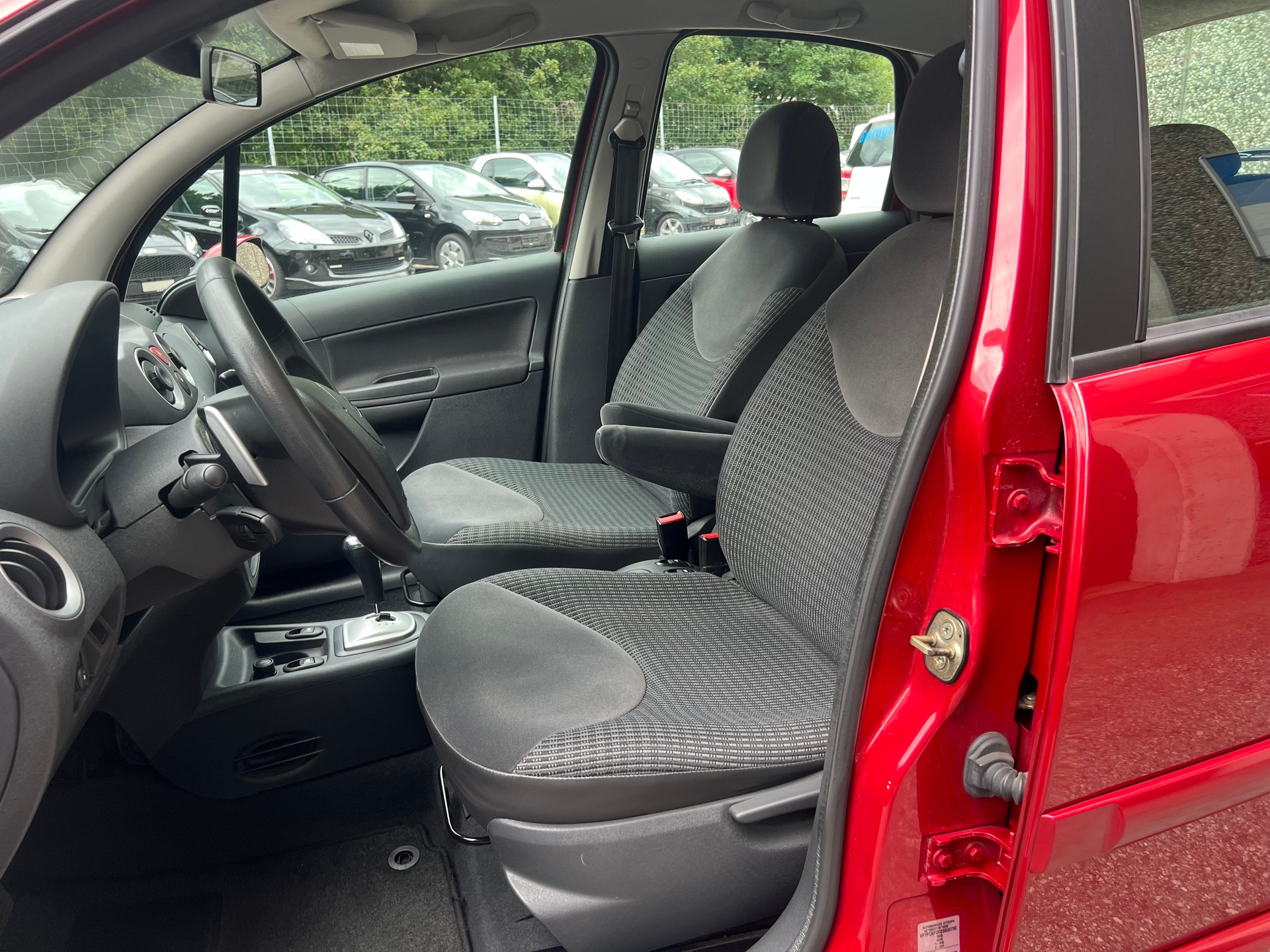 CITROEN C3 1.4i 16V Stop&Start Sensodrive-image-5