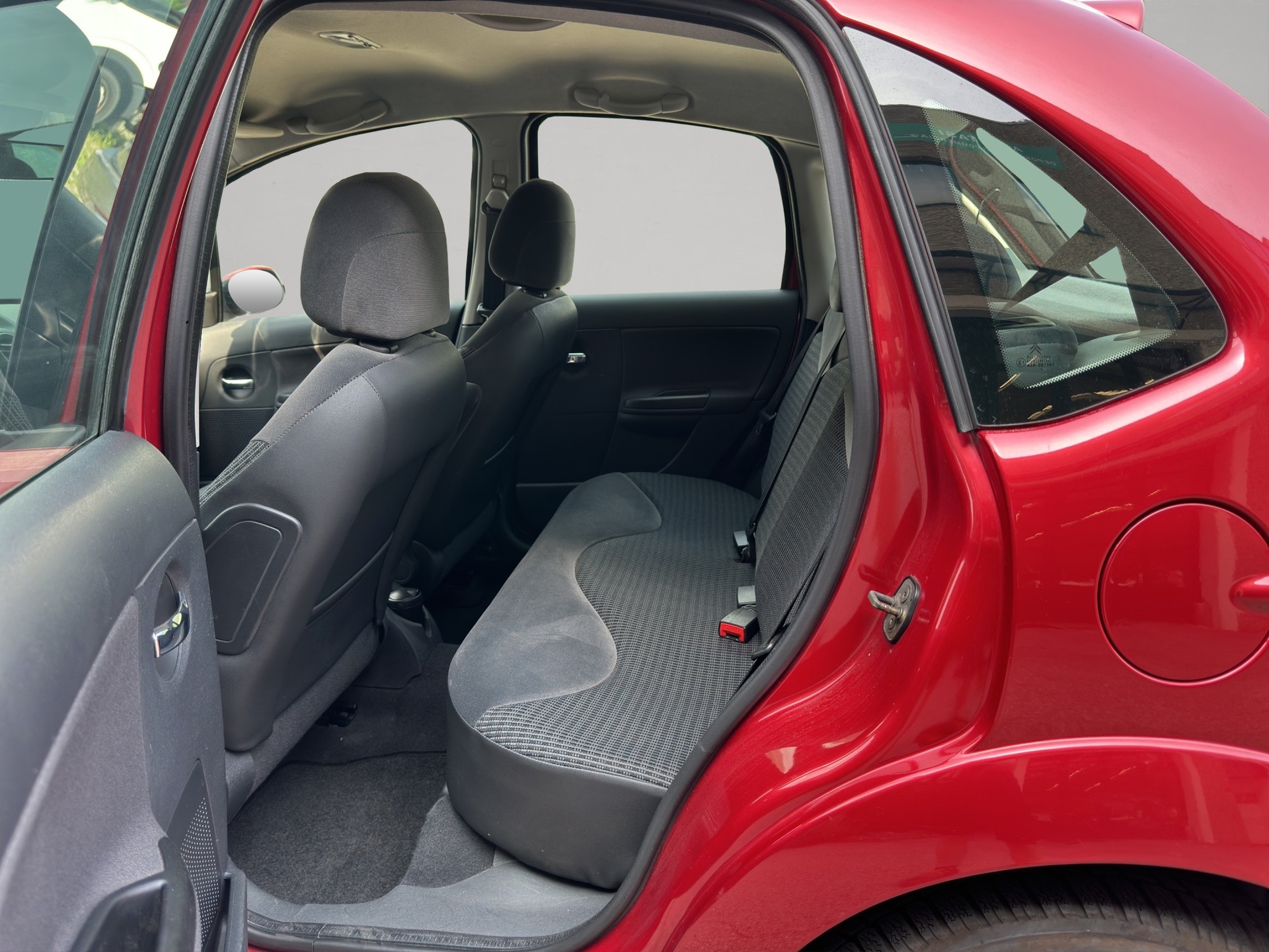 CITROEN C3 1.4i 16V Stop&Start Sensodrive-image-11