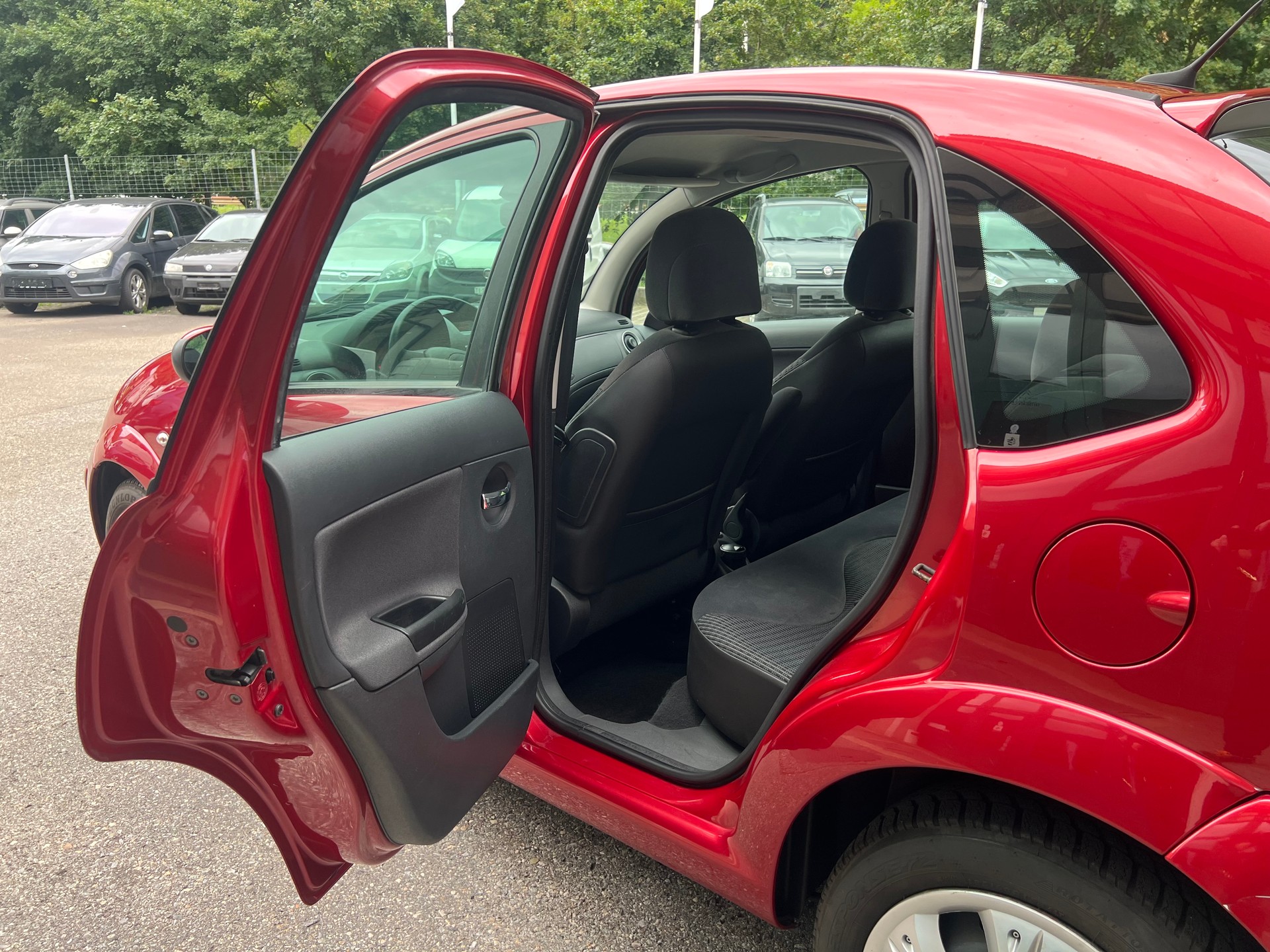 CITROEN C3 1.4i 16V Stop&Start Sensodrive-image-9