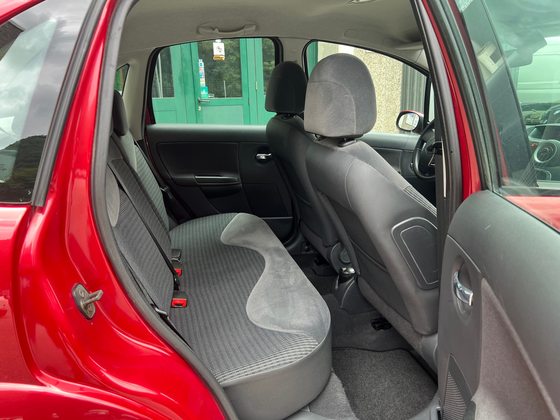 CITROEN C3 1.4i 16V Stop&Start Sensodrive-image-13