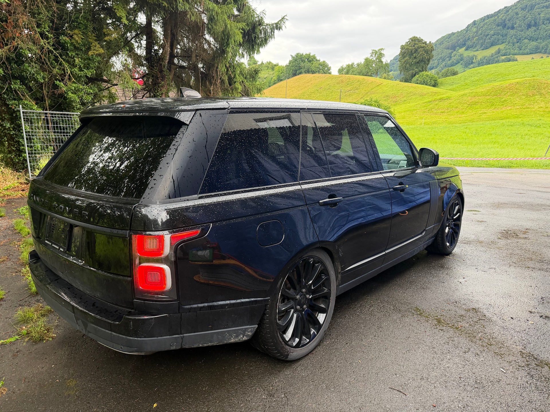 LAND ROVER 5.0 V8 SC Autobiography-image-2