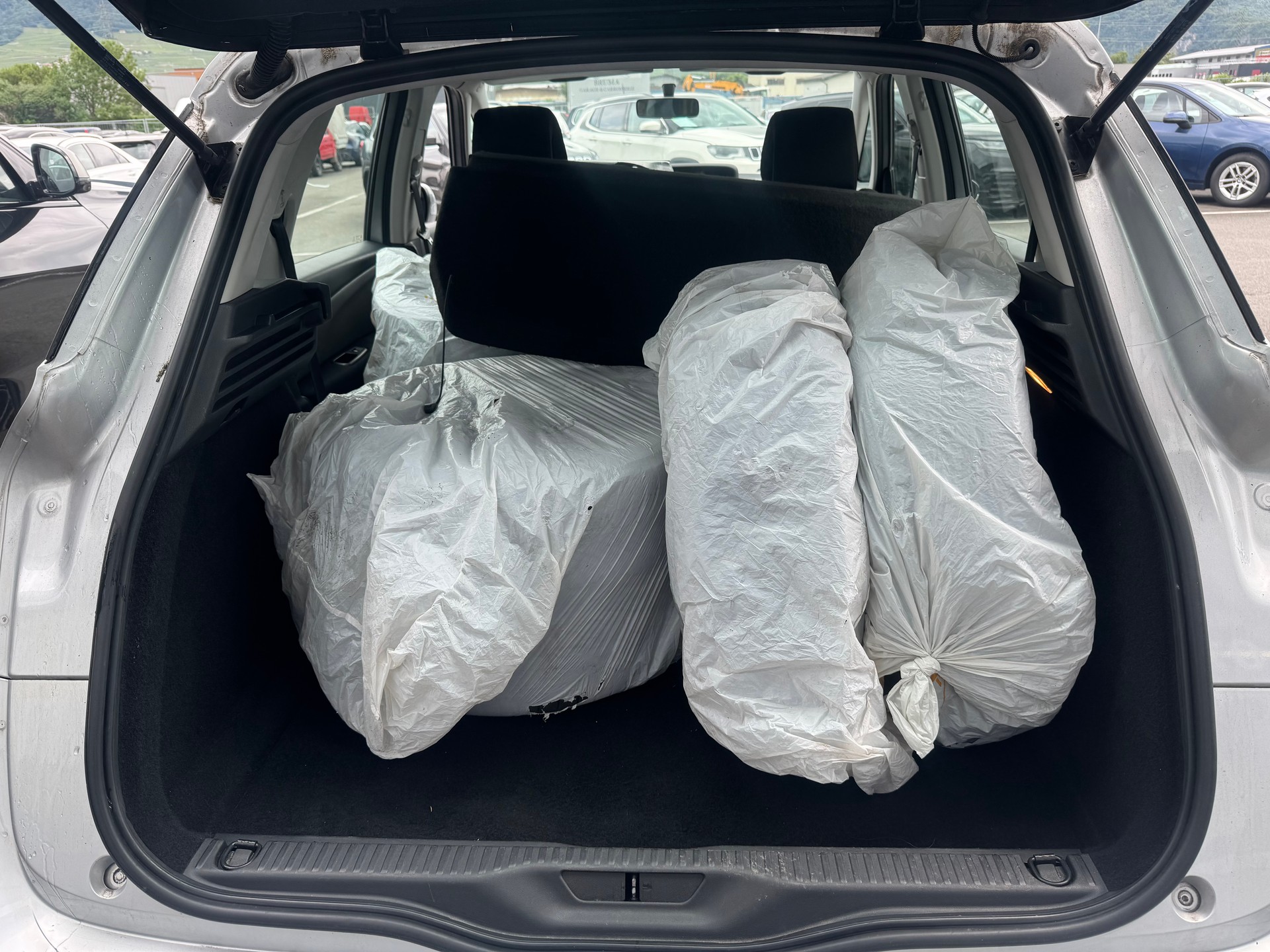CITROEN C4 Picasso 1.6 e-HDi Attraction-image-5