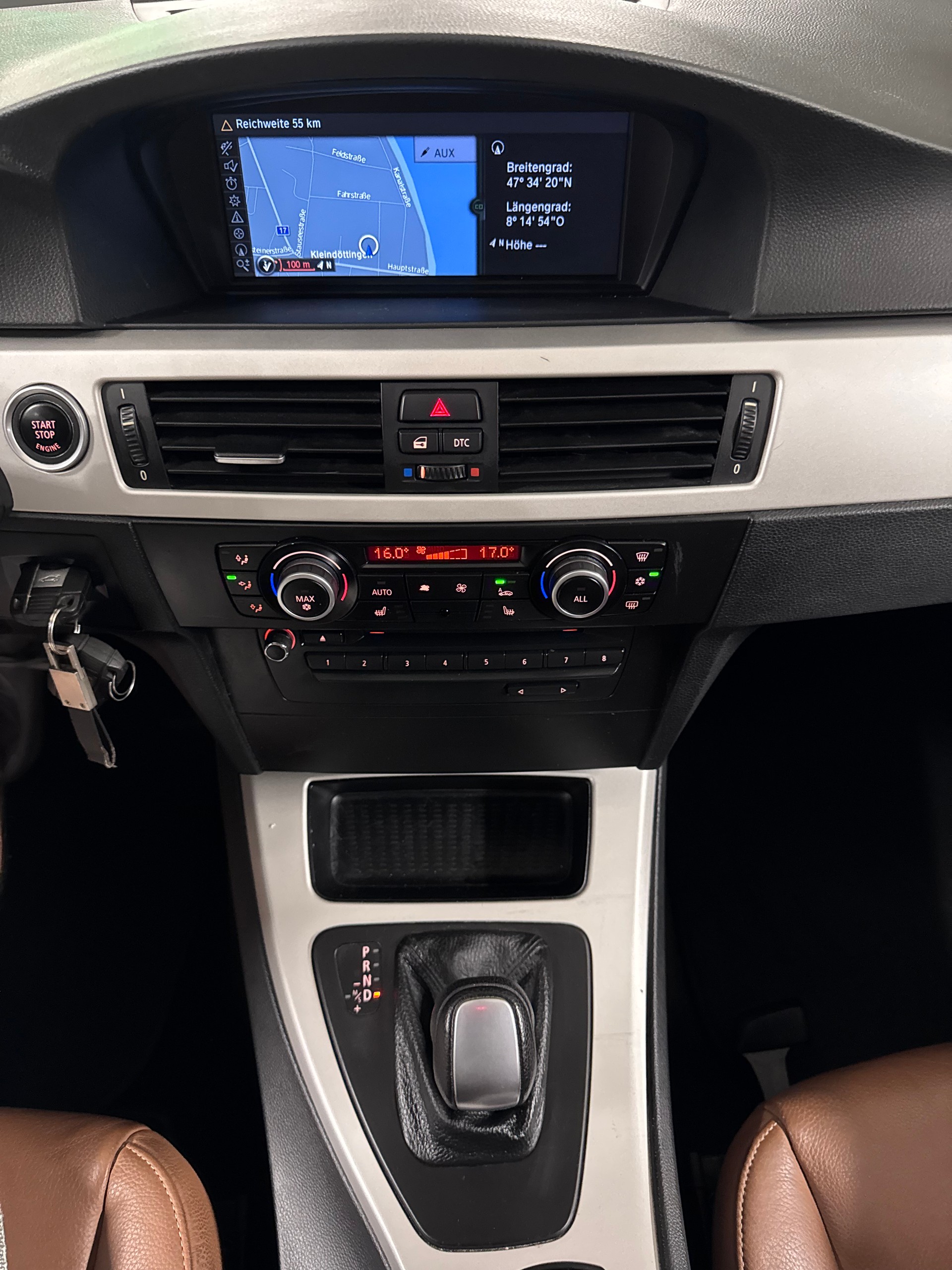 BMW 320i Touring AccessPlus Steptronic-image-12