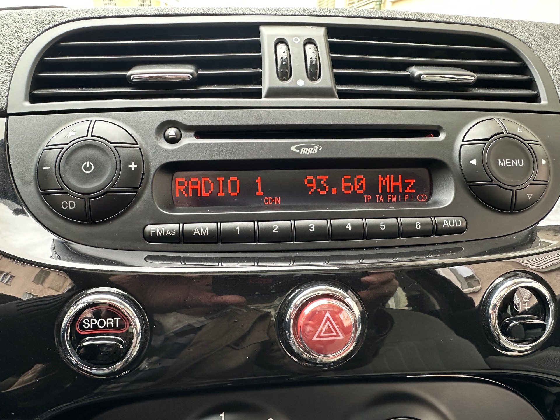 FIAT 500 1.4 16V Lounge Dualogic-image-19
