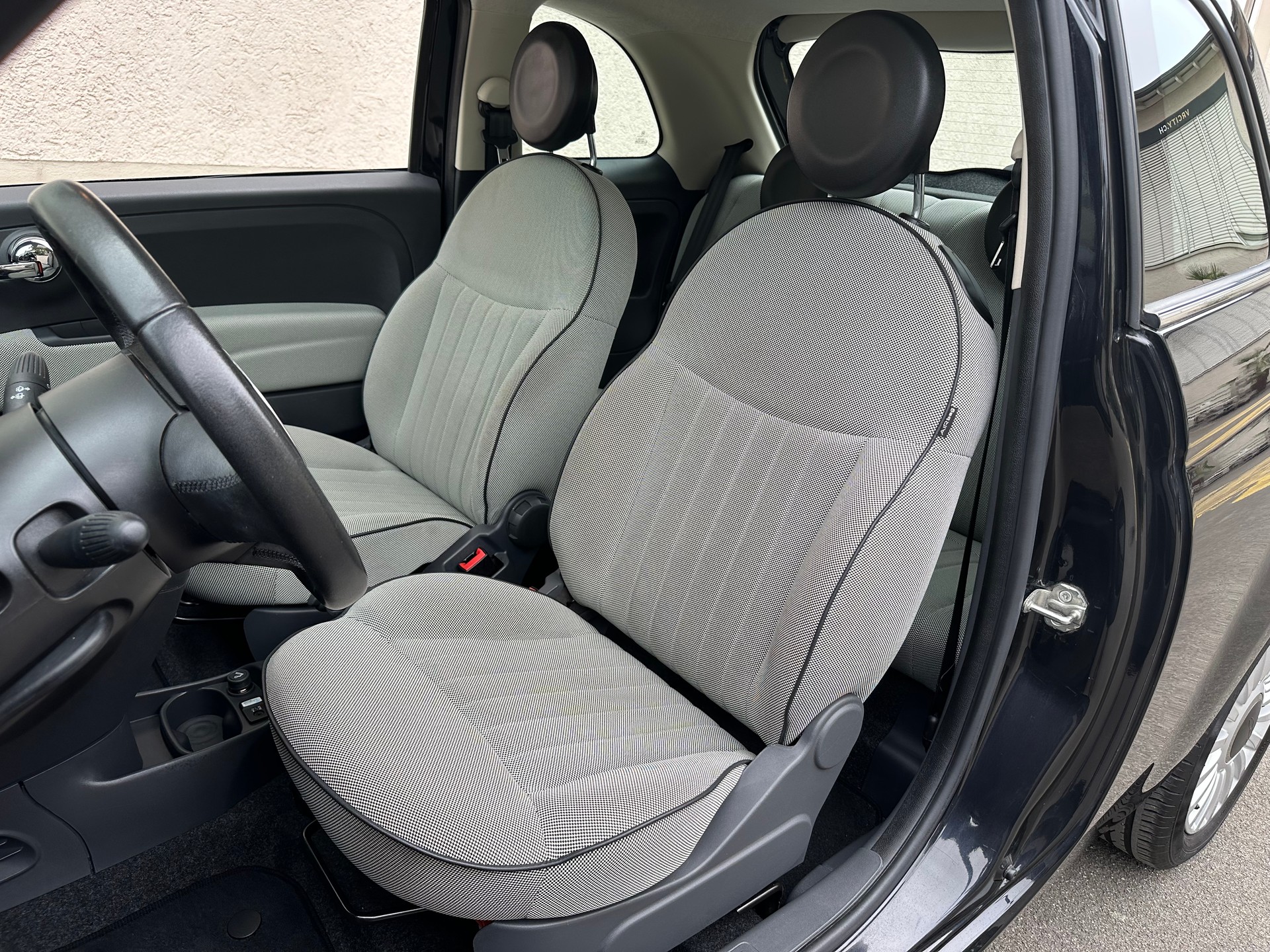 FIAT 500 1.4 16V Lounge Dualogic-image-12