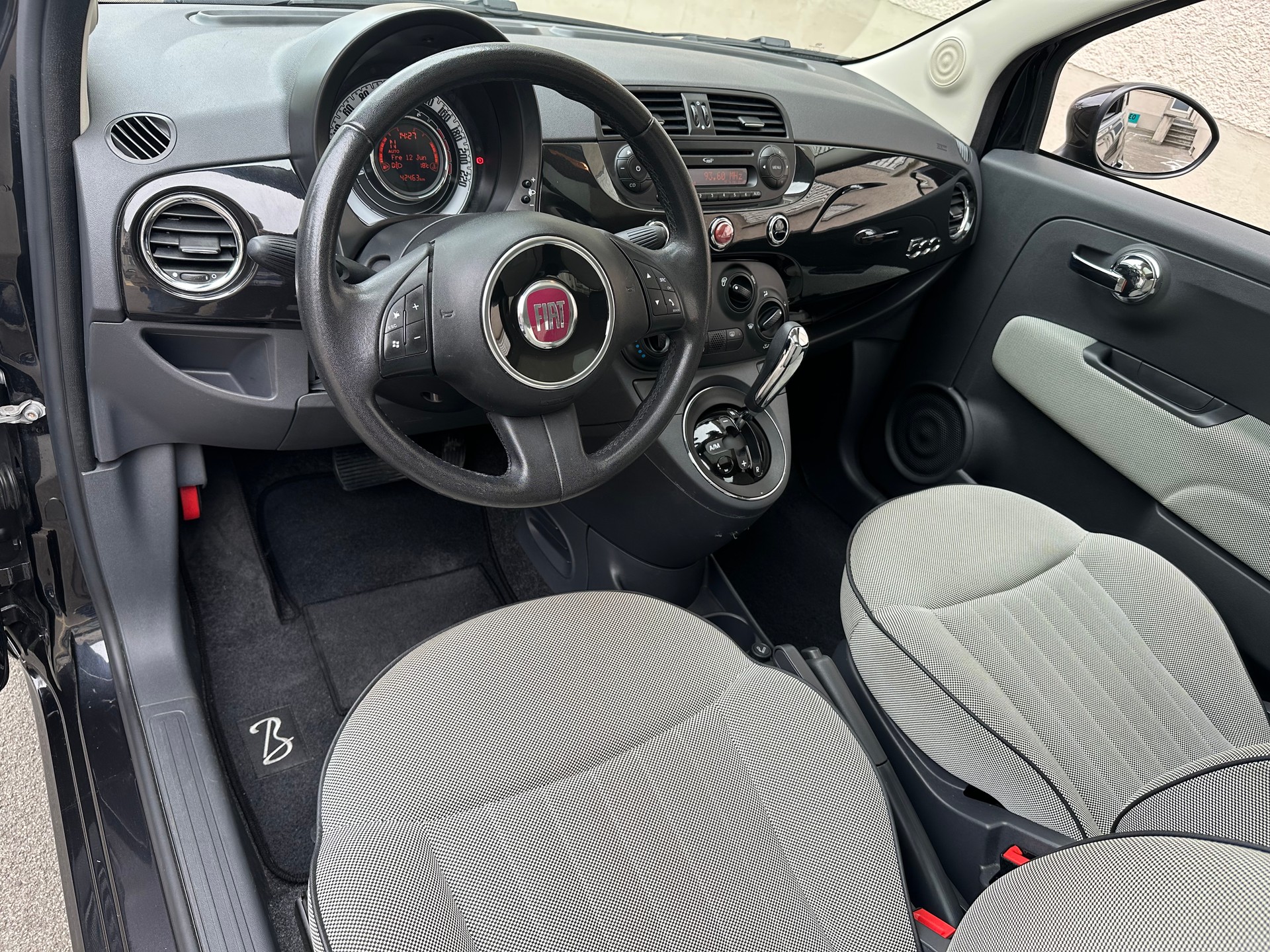 FIAT 500 1.4 16V Lounge Dualogic-image-9