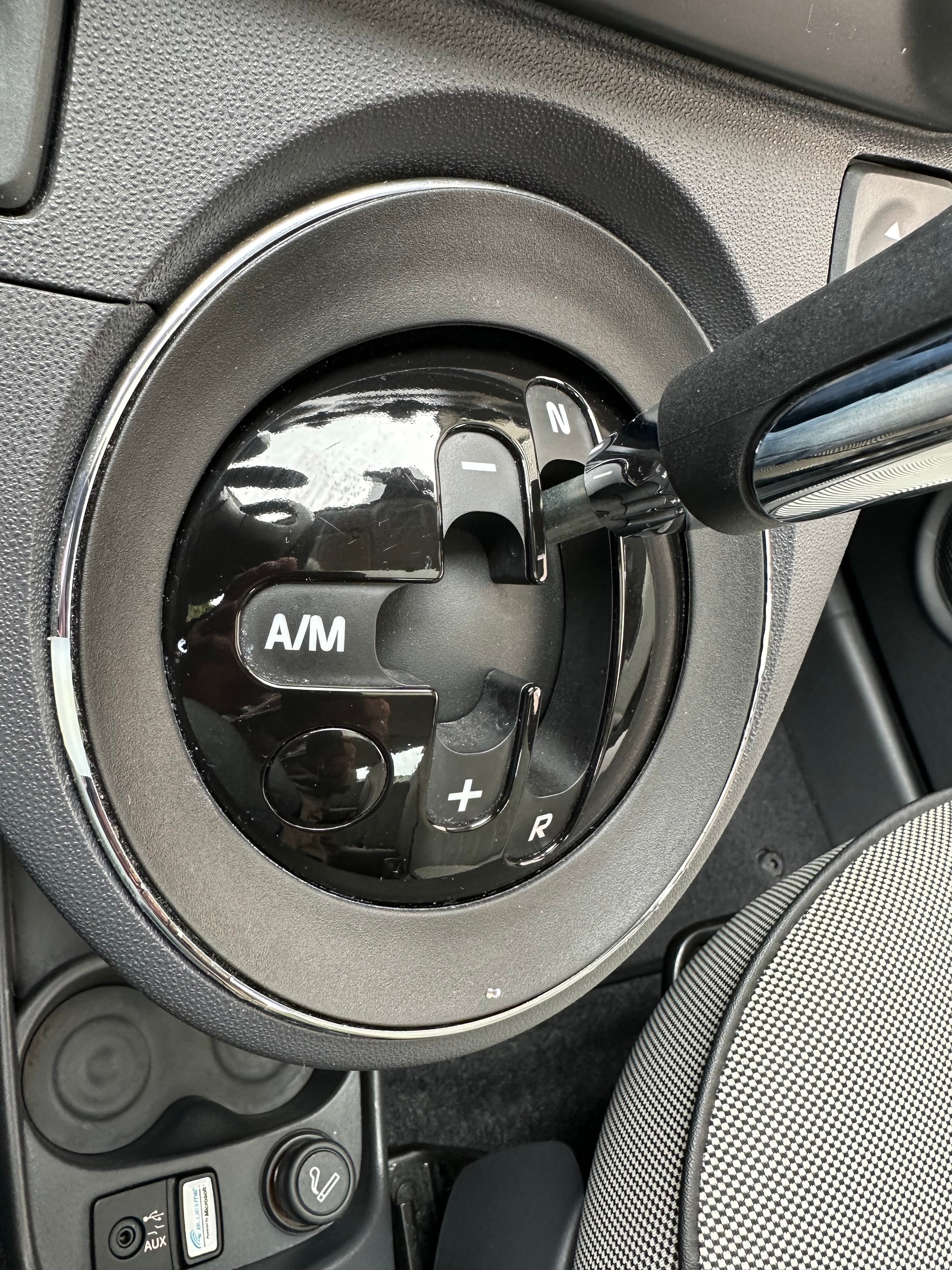 FIAT 500 1.4 16V Lounge Dualogic-image-17