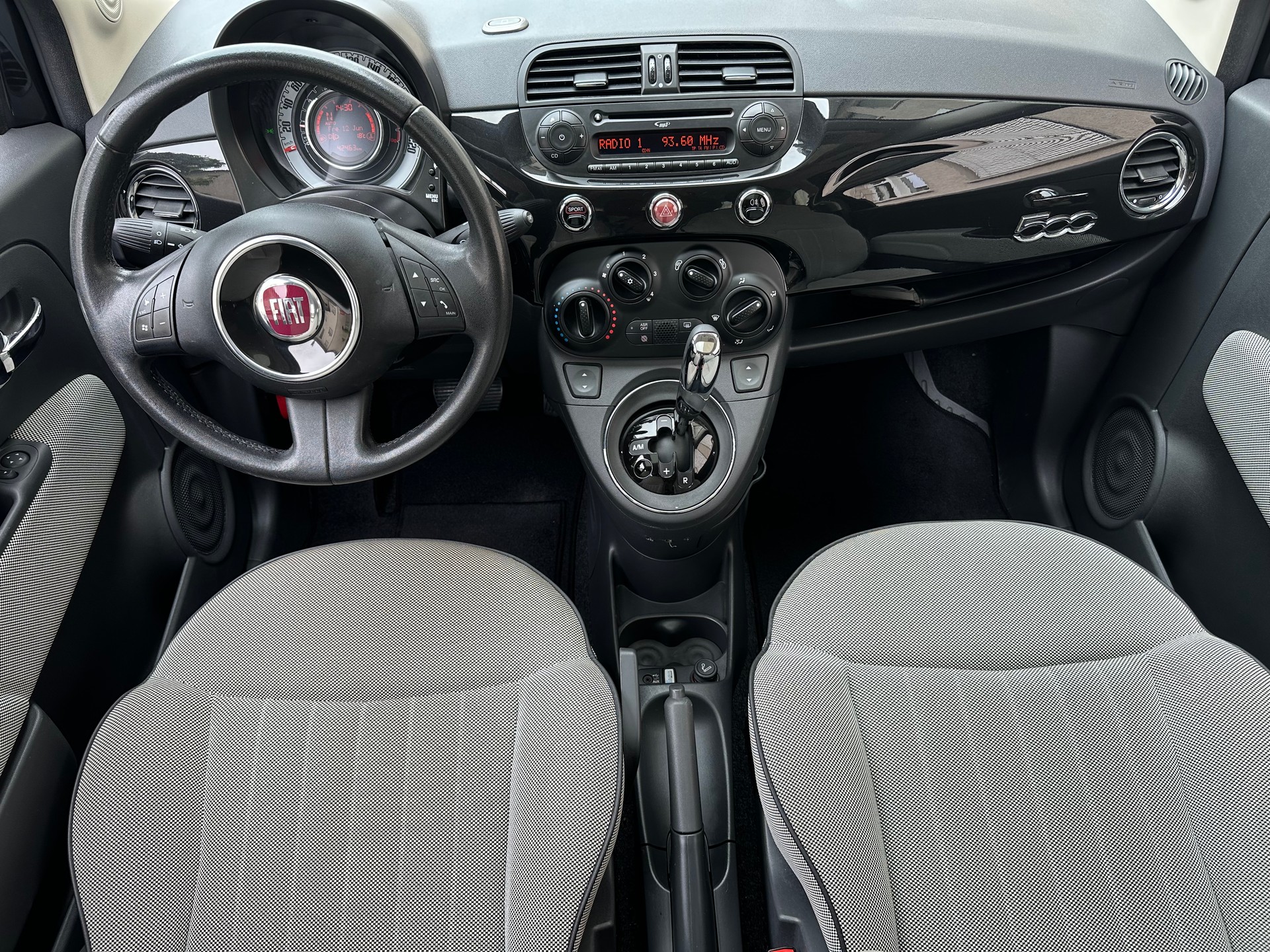 FIAT 500 1.4 16V Lounge Dualogic-image-8