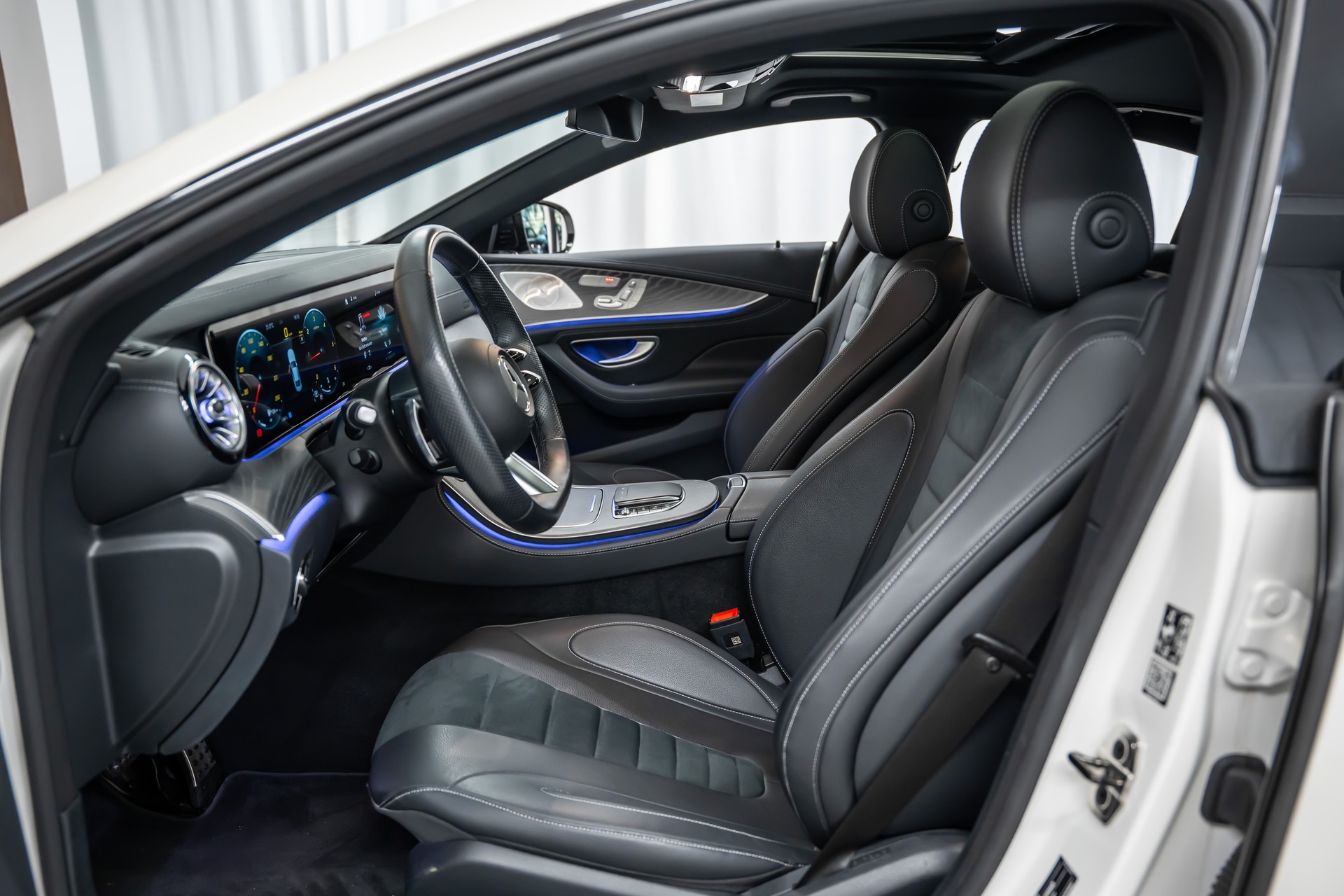 MERCEDES-BENZ CLS 400 d 4Matic 9G-Tronic *Facelift*Airmatic*Panorama*Head-Up*21"-image-11