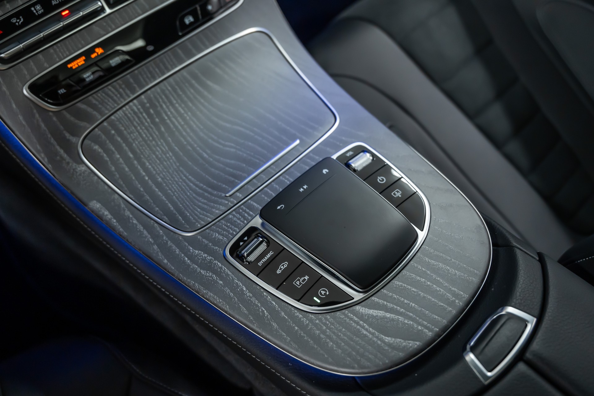 MERCEDES-BENZ CLS 400 d 4Matic 9G-Tronic *Facelift*Airmatic*Panorama*Head-Up*21"-image-24