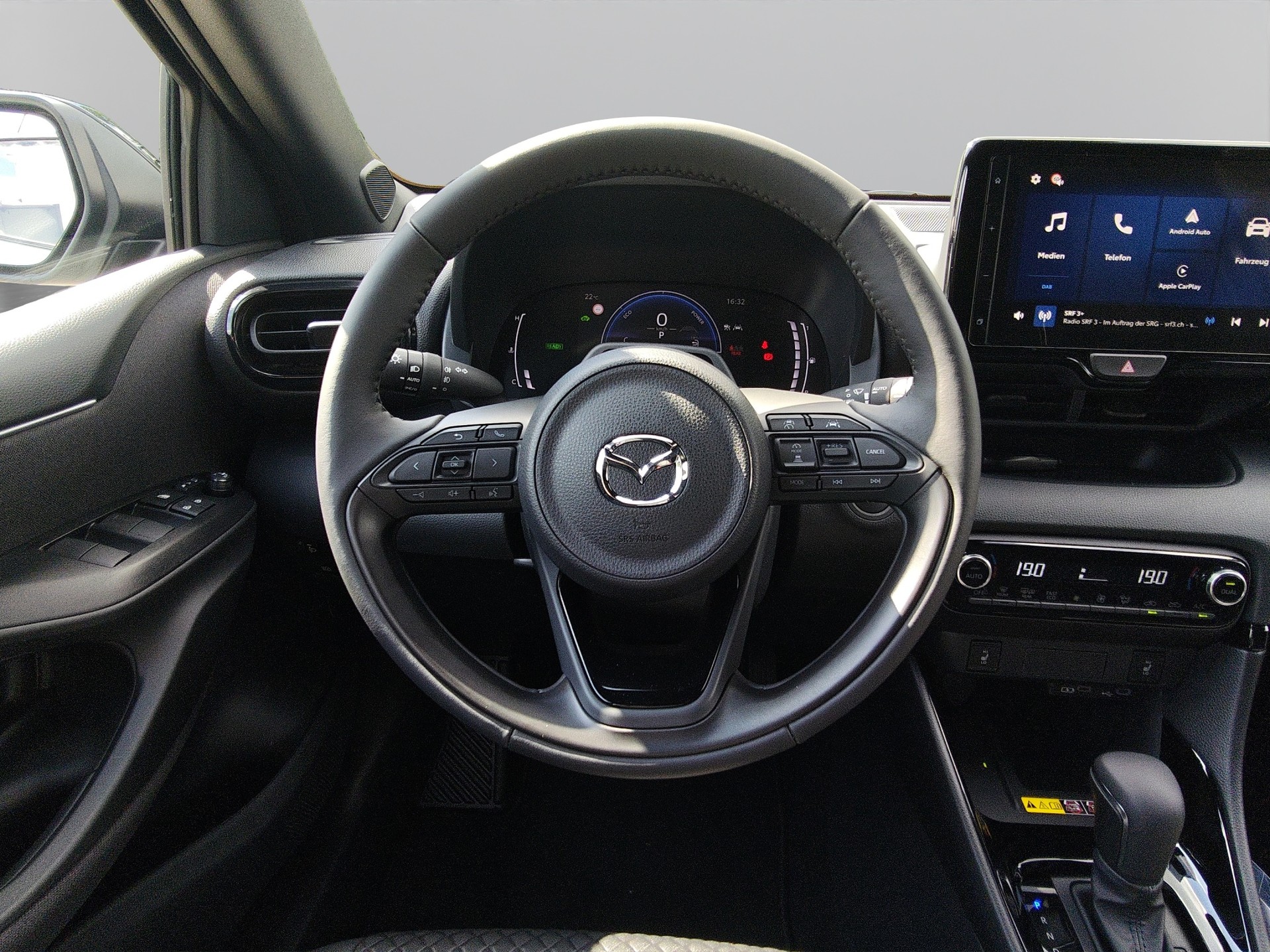 MAZDA 2 Hybrid Homura-image-9