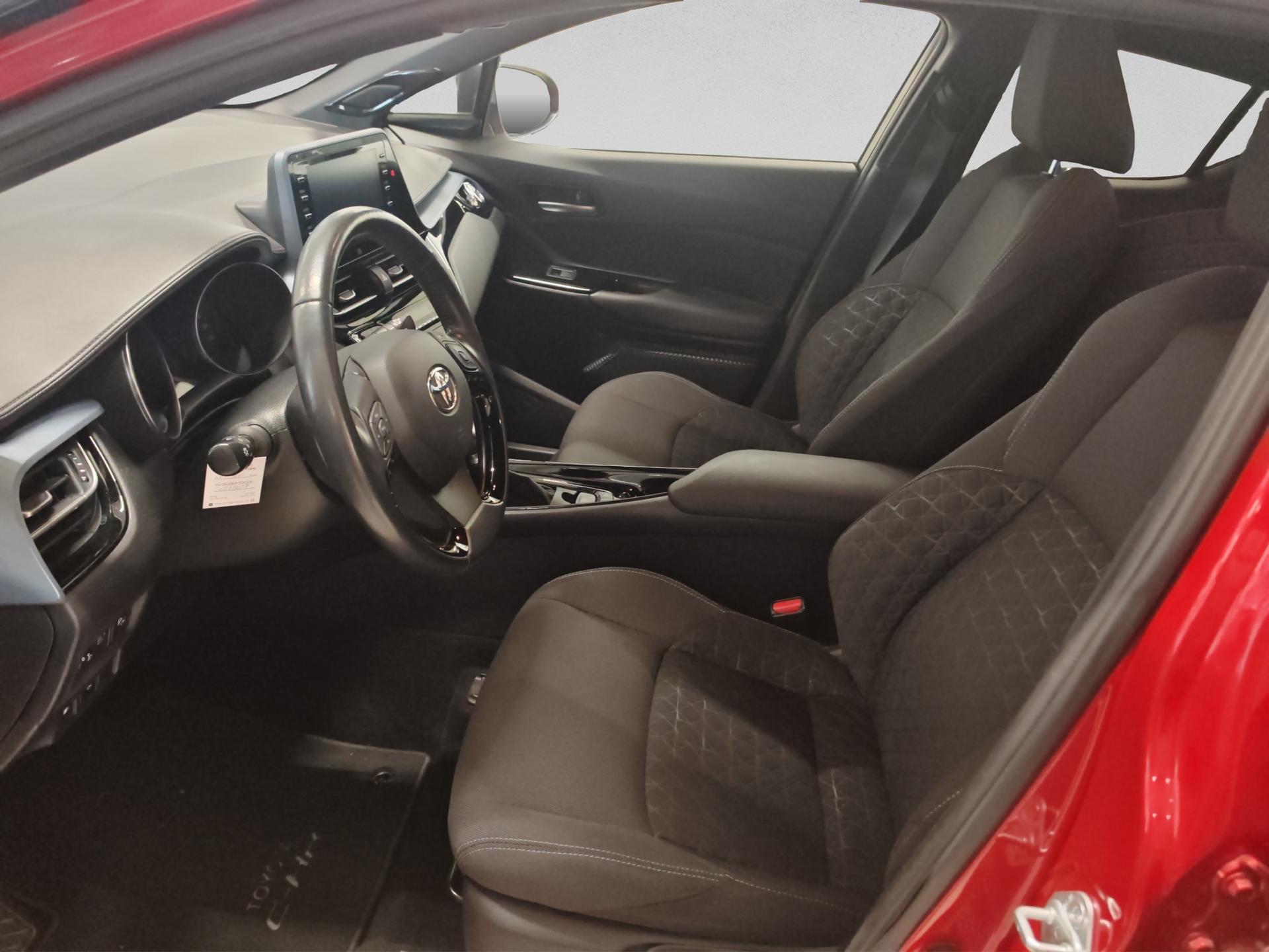 TOYOTA C-HR 2.0 HSD CVT Trend-image-8
