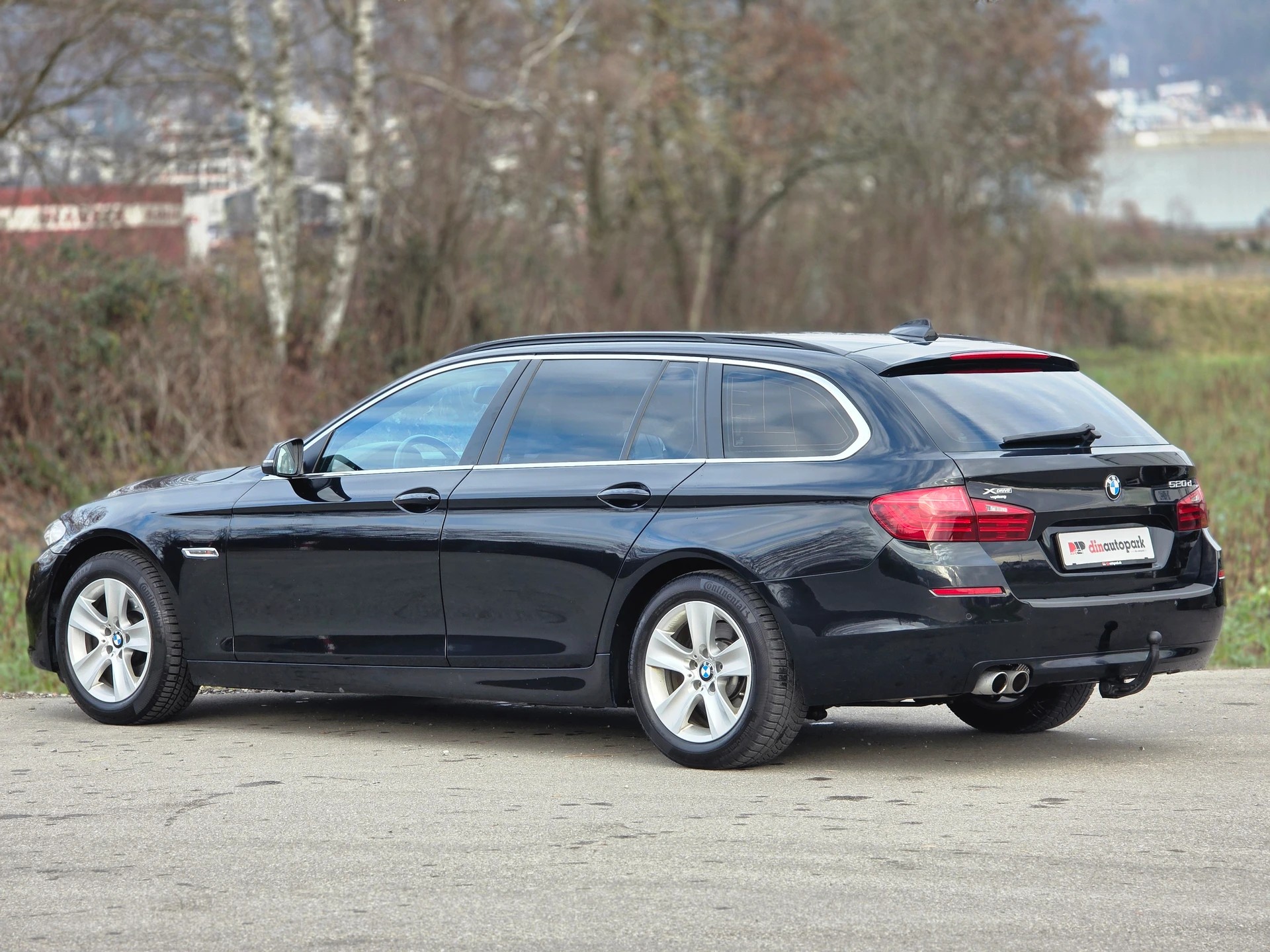 BMW 520d Touring xDrive Steptronic *CH-Fahrzeug* ab MFK *-image-4