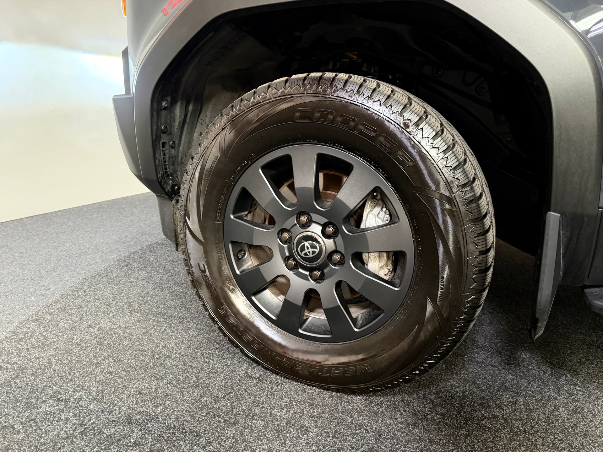 TOYOTA Land Cruiser 2.8TD 48V Style-image-12