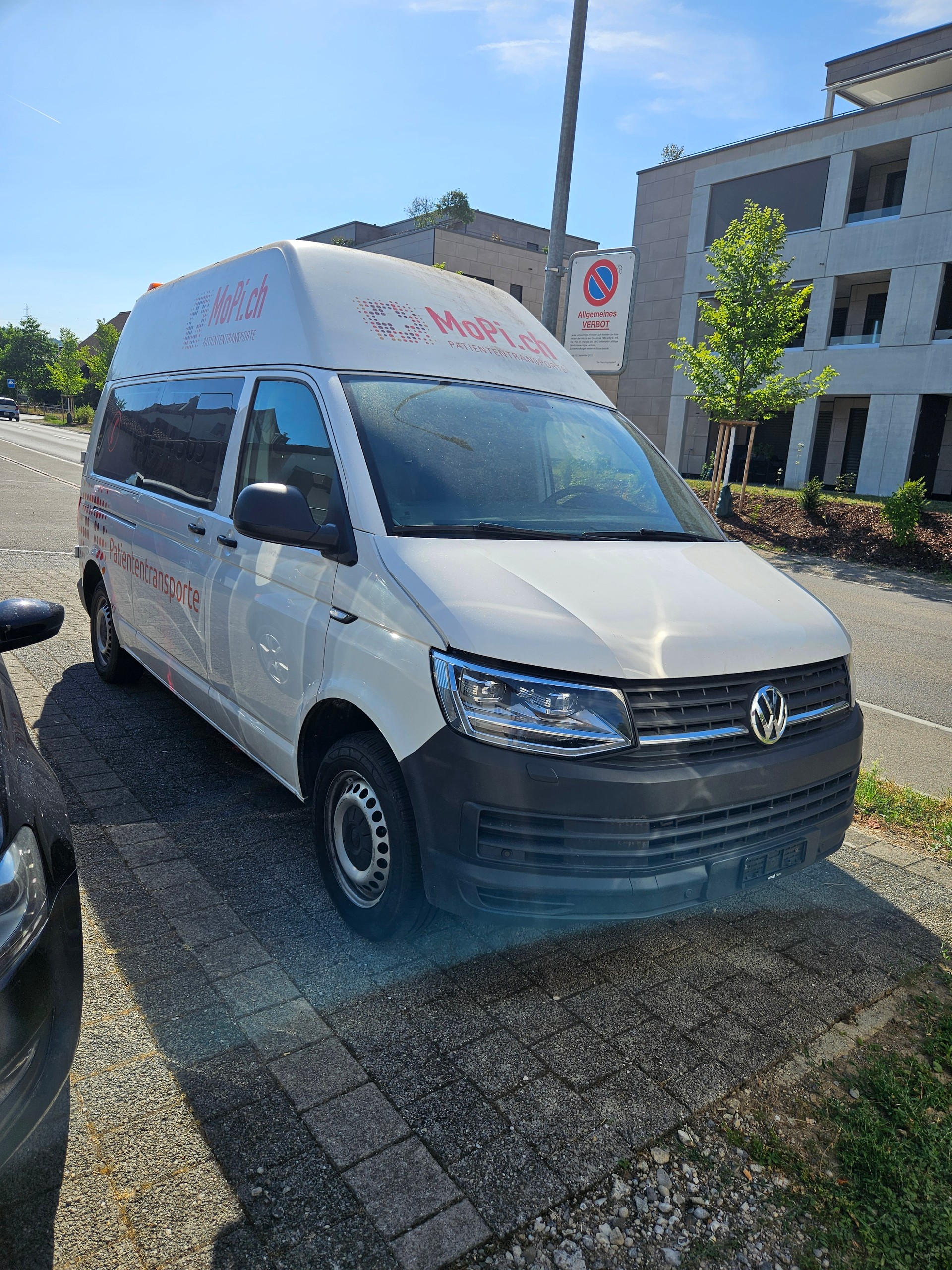 VW T6 2.0 TDI DSG Berufsmässiger Personentrsp-image-1