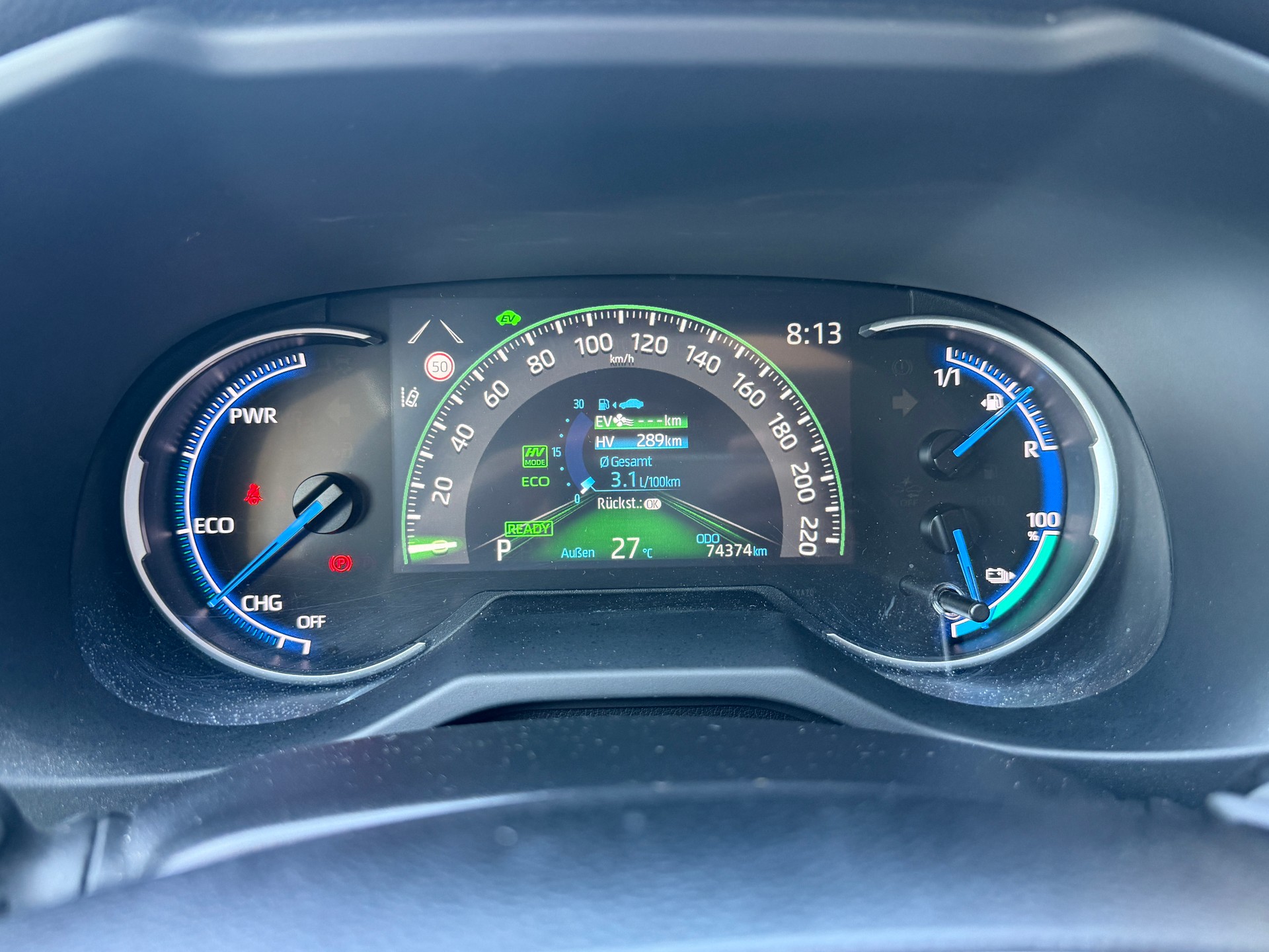 TOYOTA RAV-4 2.5 PHEV Platinum e-CVT 4WD-image-15