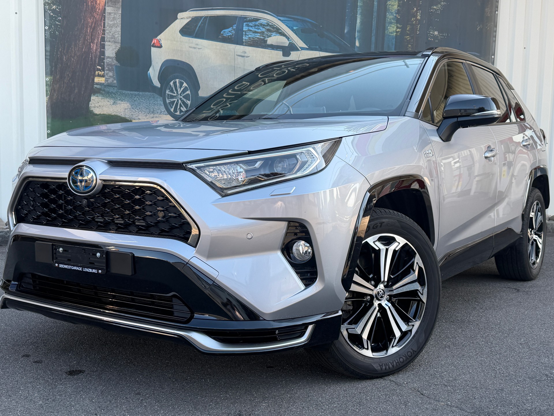TOYOTA RAV-4 2.5 PHEV Platinum e-CVT 4WD-image-0