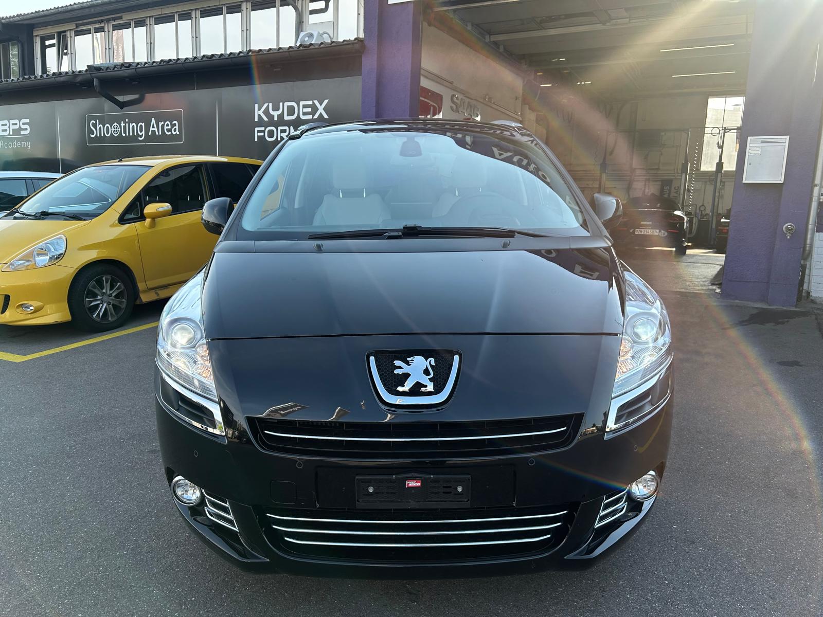PEUGEOT 5008 1.6 16V T Sport Pack Automatic-image-1